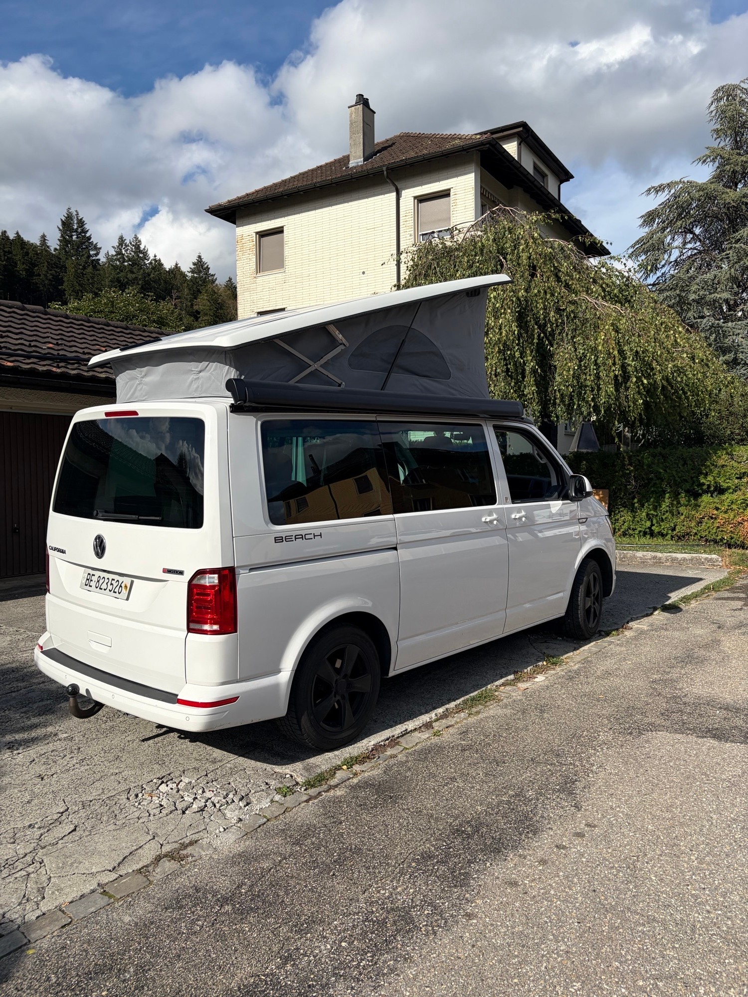 VW 2.0 TDI 150 Beach DSG 4m-image-1
