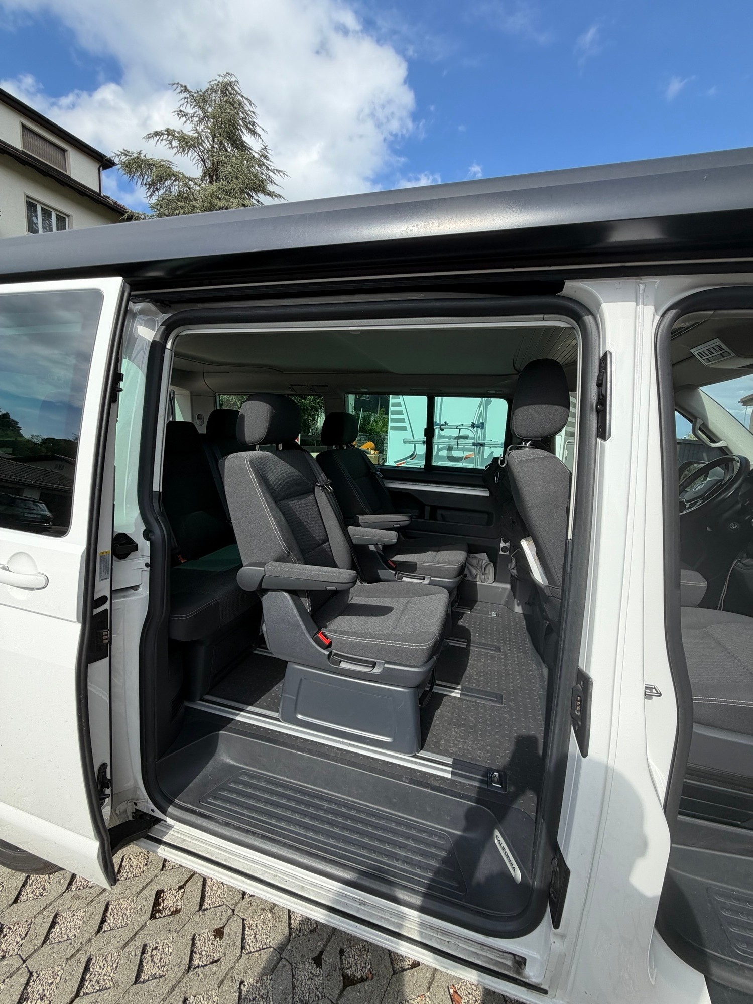 VW 2.0 TDI 150 Beach DSG 4m-image-5