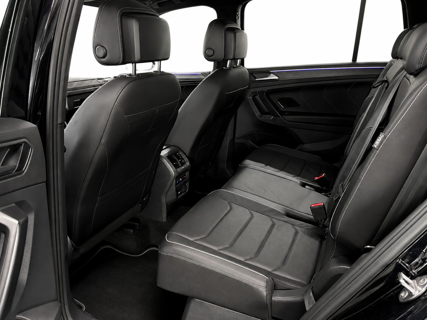 VW Tiguan Allspace 2.0TSI R-Line 4Motion DSG * Panorama-Glasdach * Leder * 7-Plätzer *-image-12