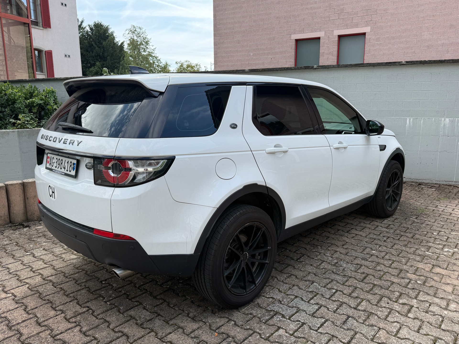 LAND ROVER 2.0 TD4 SE-image-2