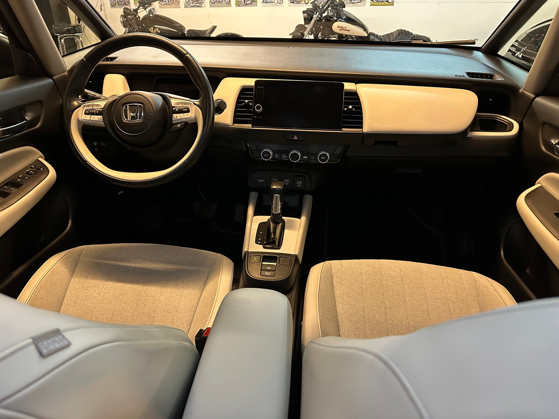 HONDA Jazz 1.5i-MMD Elegance E-CVT-image-7