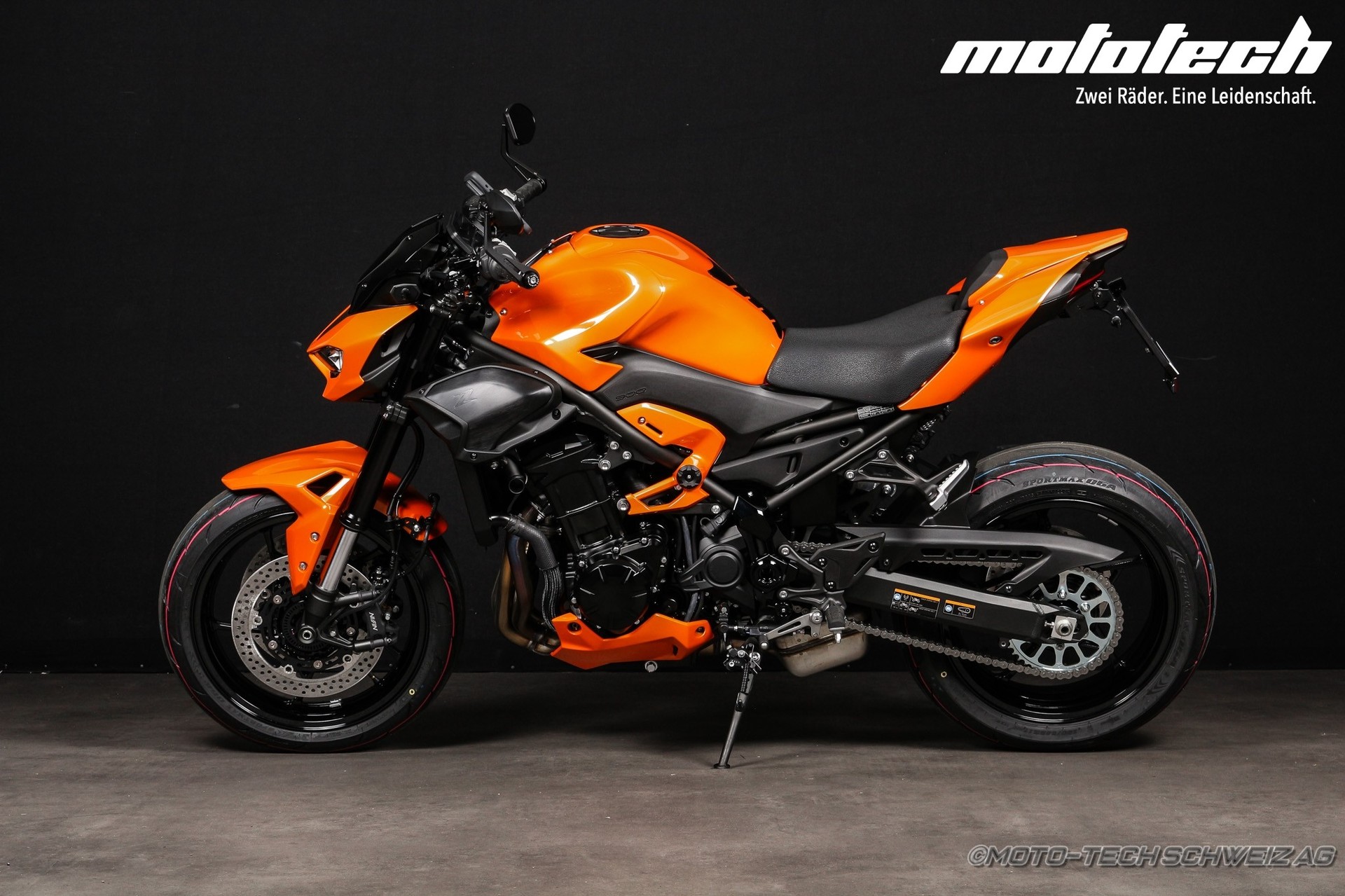 KAWASAKI Z 900 (35kW)-showroom-element-3