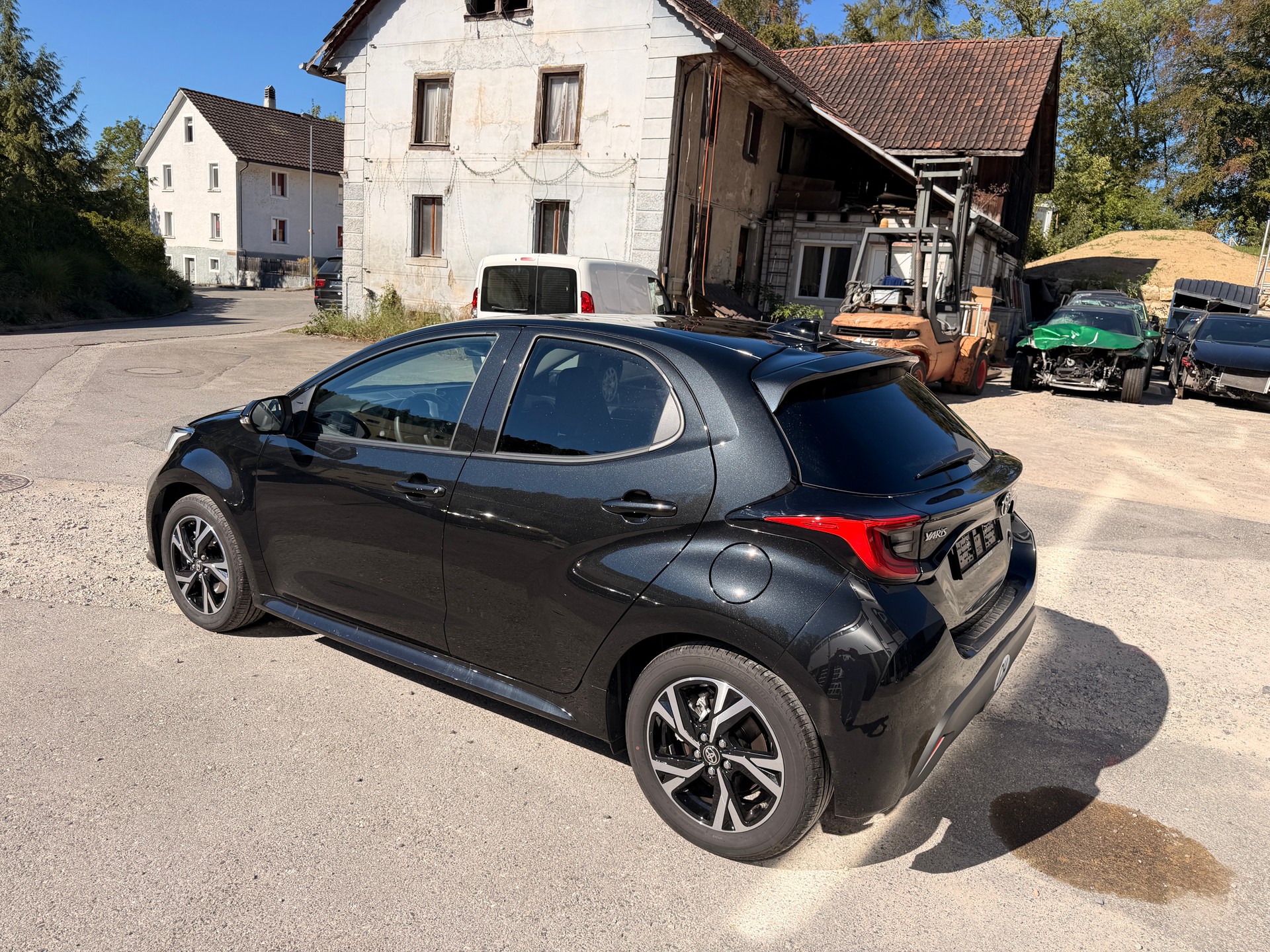 TOYOTA Yaris 1.5 Sport e-CVT-image-4