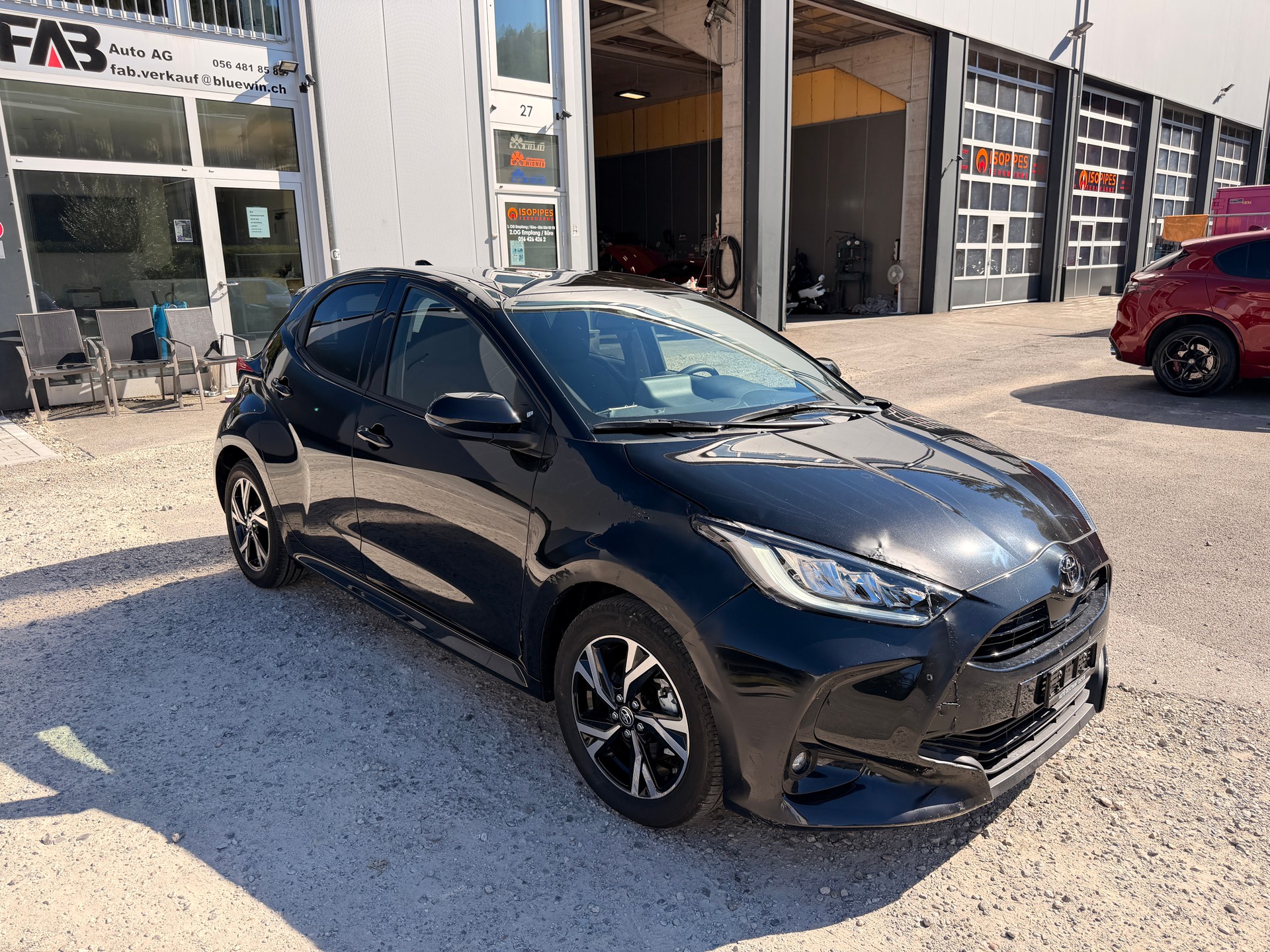 TOYOTA Yaris 1.5 Sport e-CVT-image-2