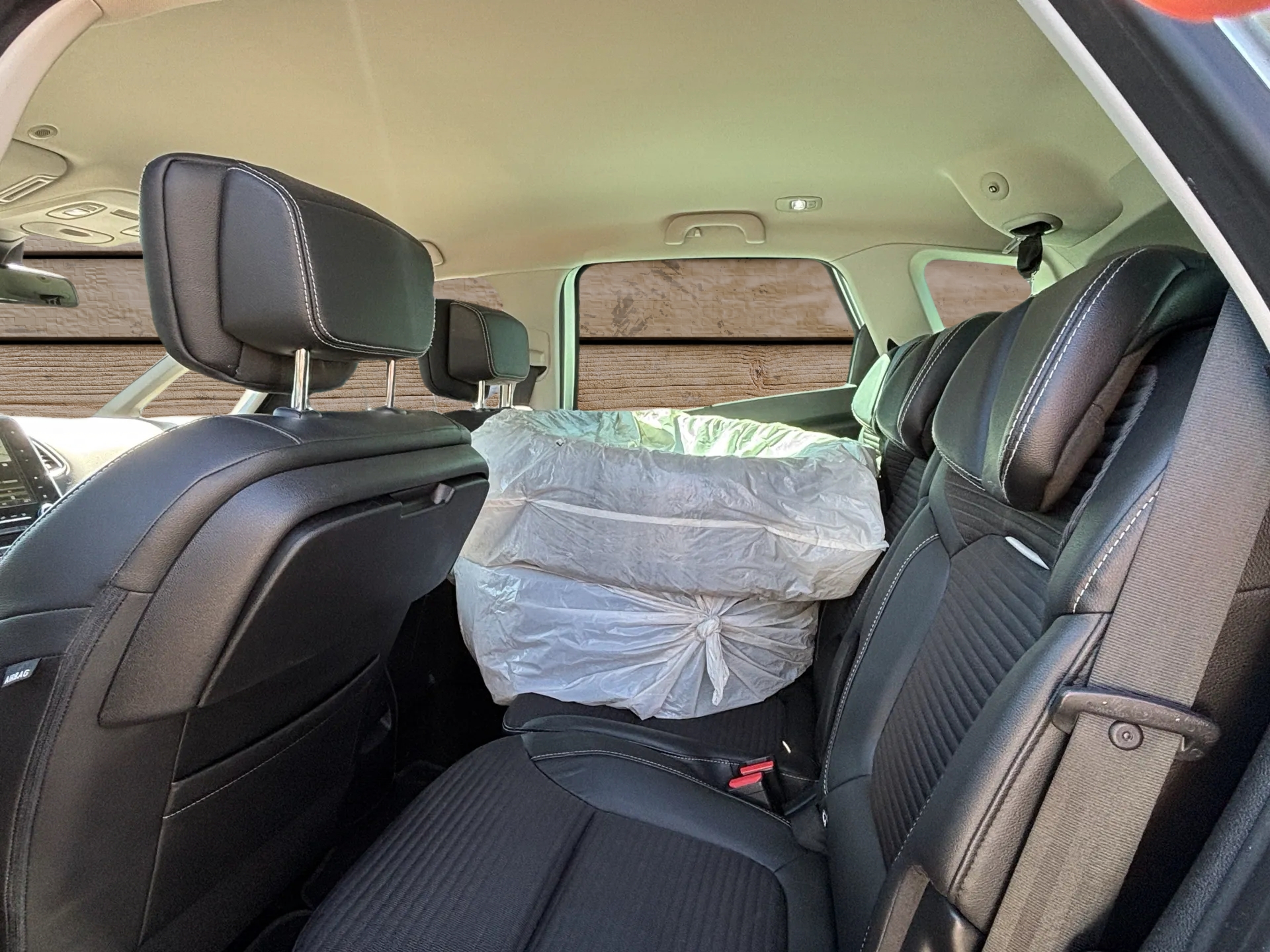 RENAULT Scénic 1.2 16V Turbo Bose-image-5