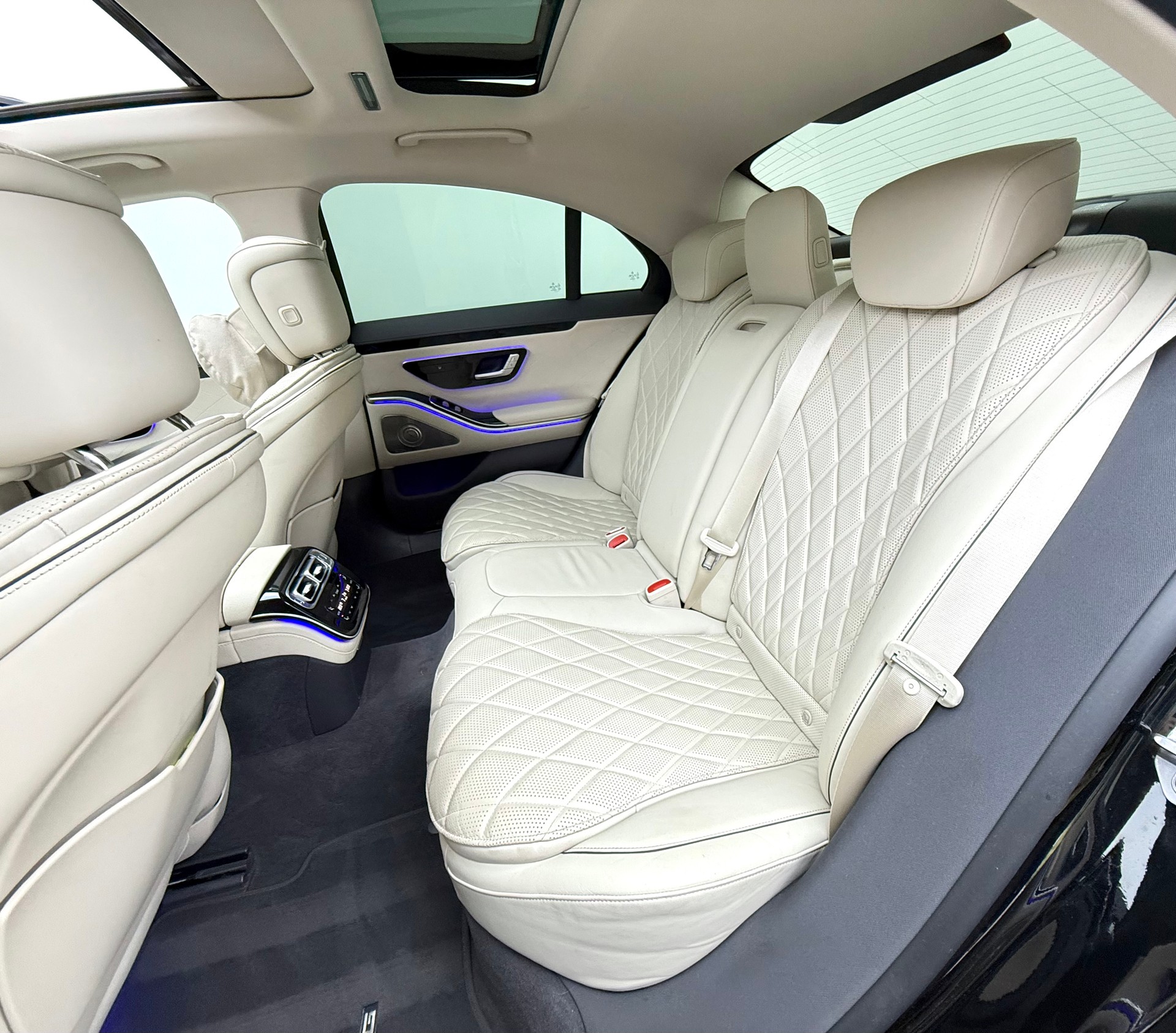 MERCEDES-BENZ S 400 d 4Matic AMG Line 9G-Tronic CH-Fahrzeug-image-18