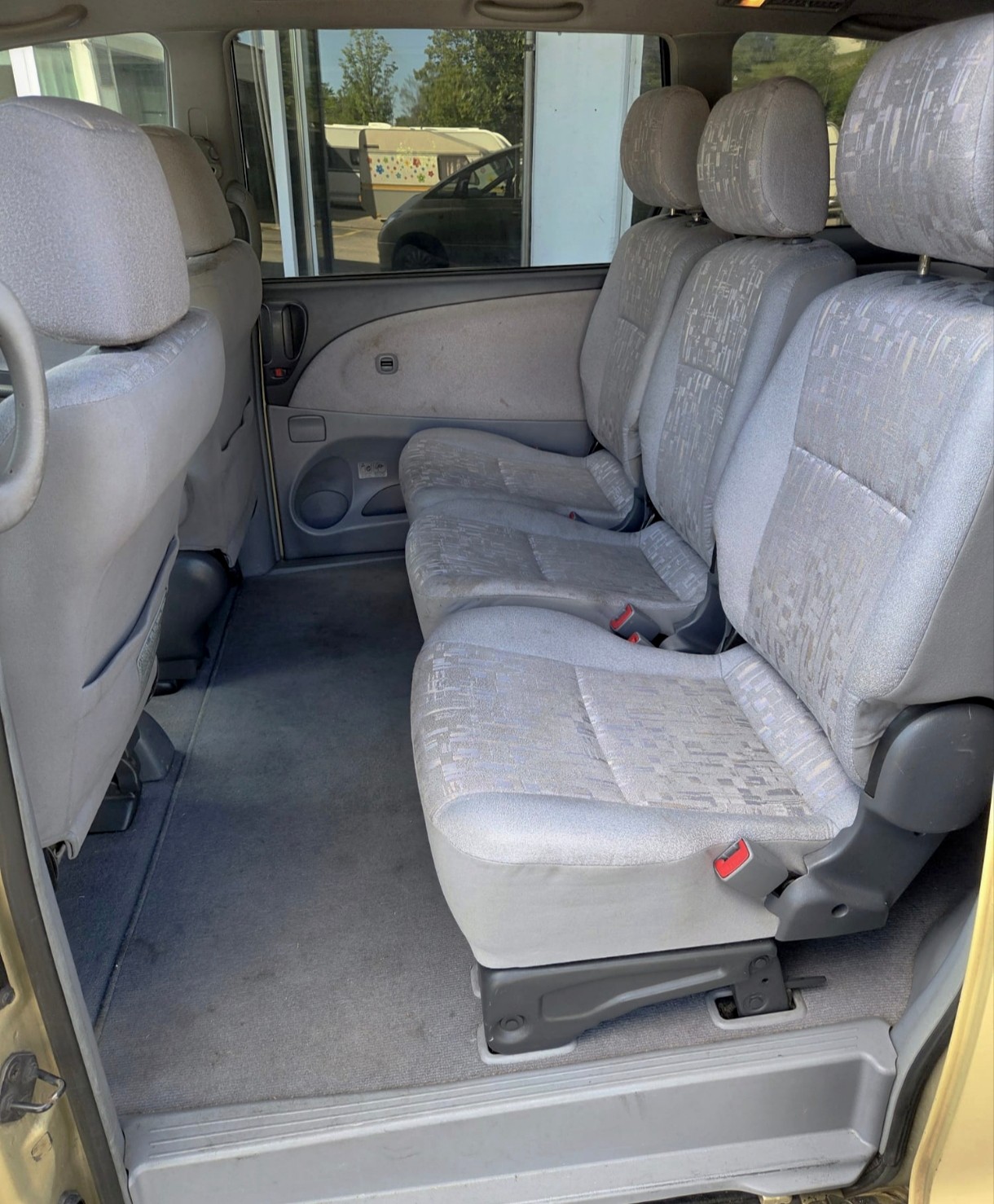 TOYOTA Previa 2.4 Linea Luna-image-11