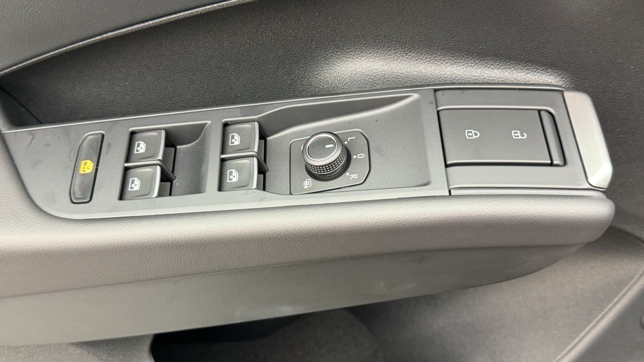 VW T-Roc 1.5 eTSI mHEV R-Line DSG-image-8