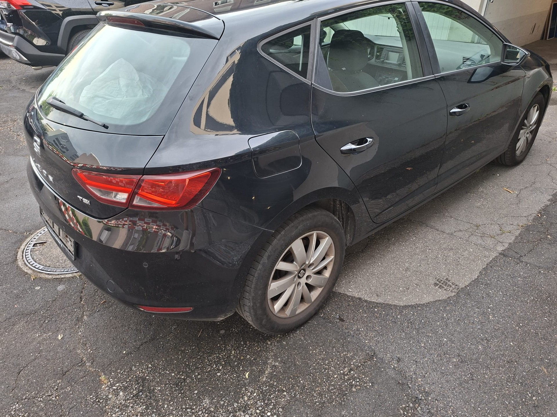 SEAT Leon 1.2 TSI Reference-image-3