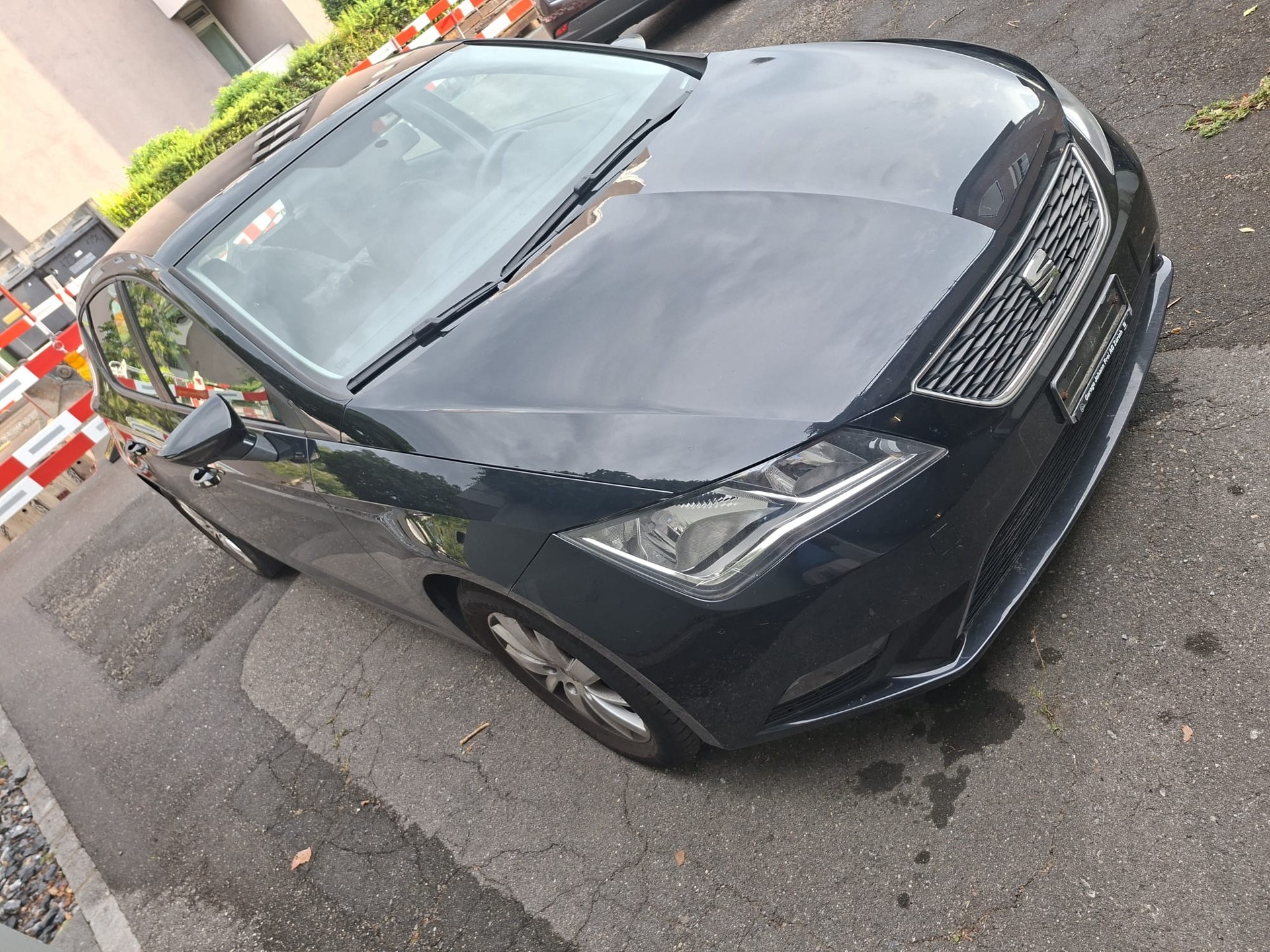 SEAT Leon 1.2 TSI Reference-image-0