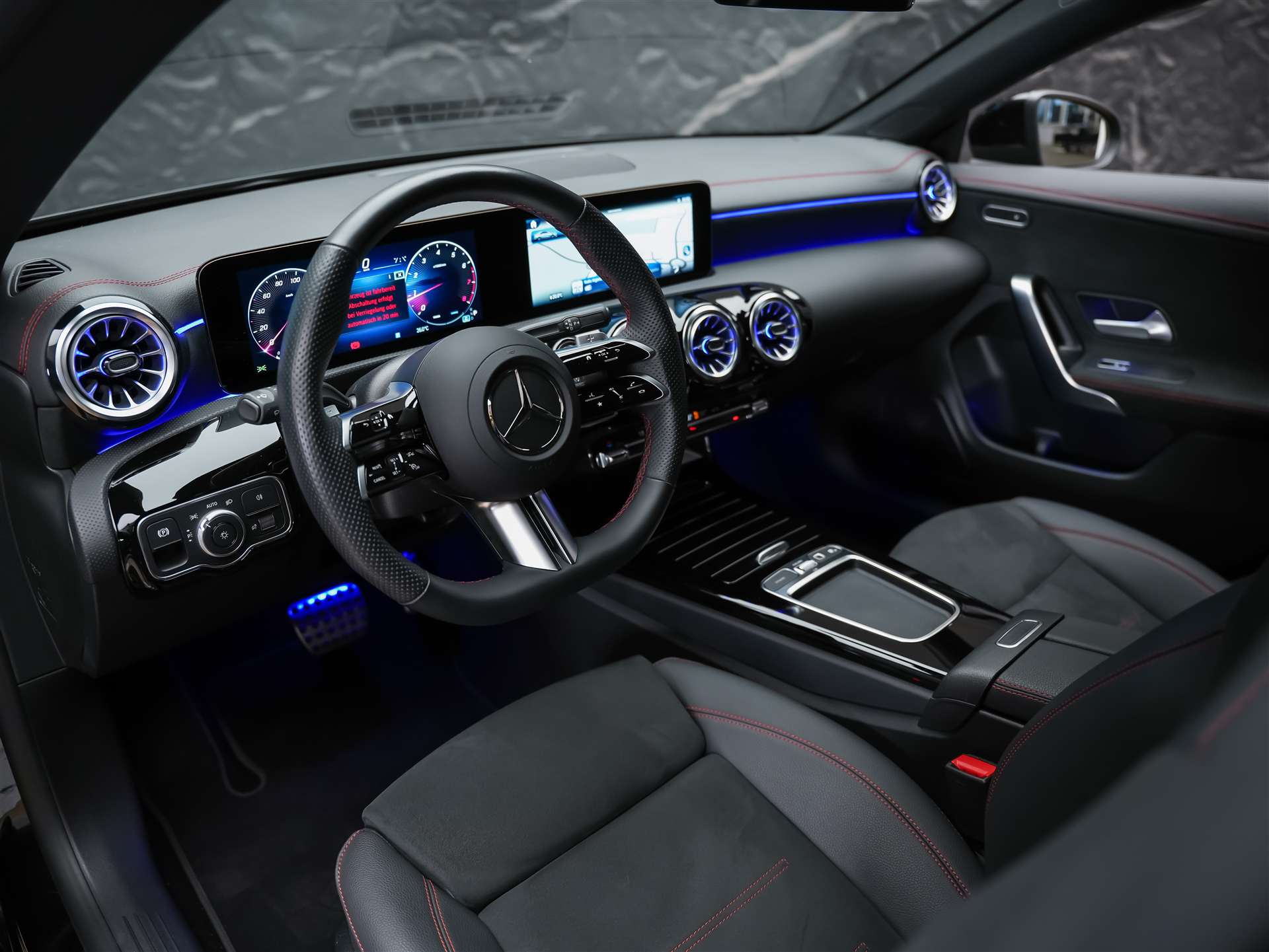 MERCEDES-BENZ CLA 200 AMG Line 7G-DCT *Werksgarantie*Lenkradheizung*Ambientebeleuchtung*-image-7