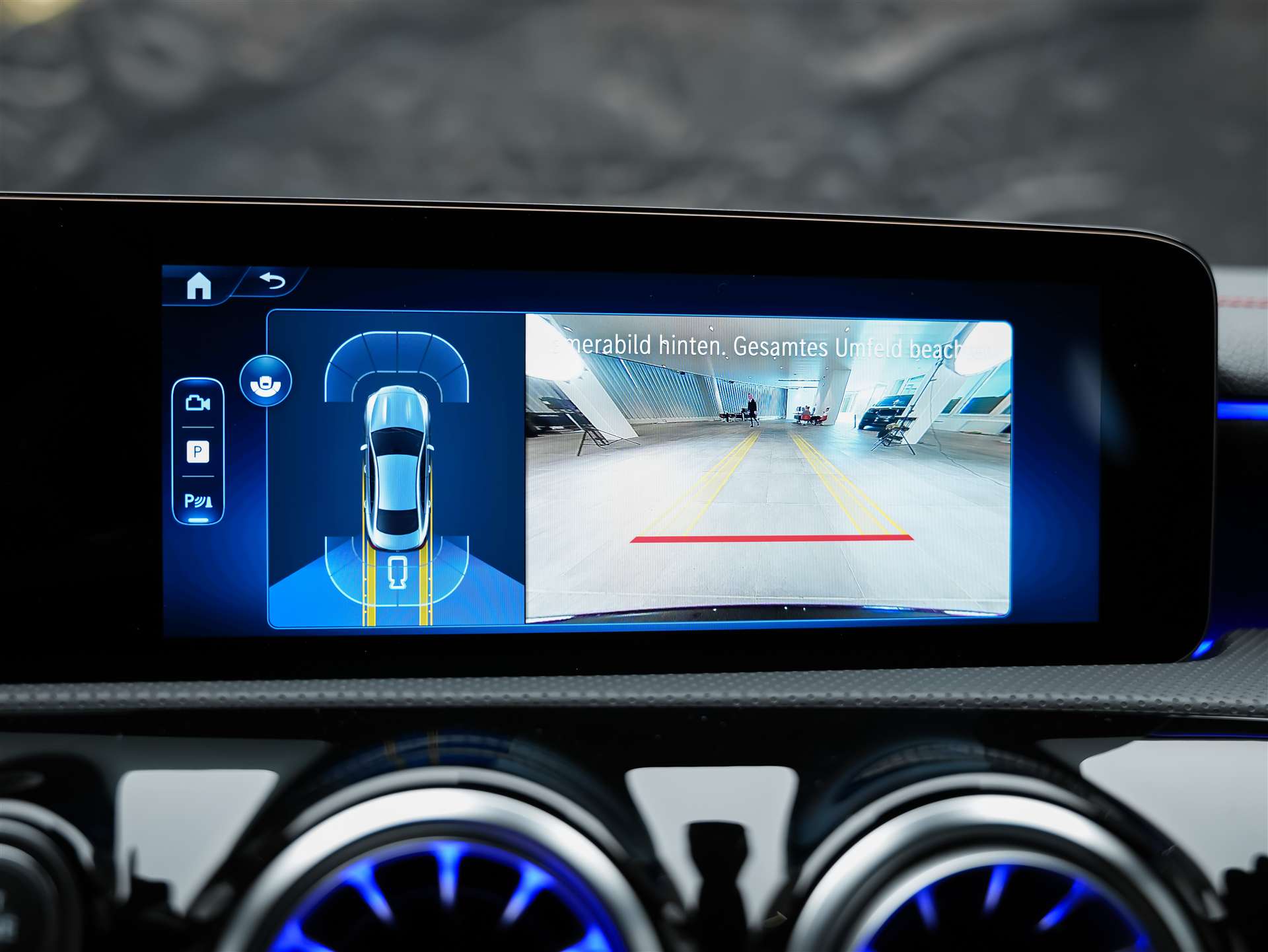 MERCEDES-BENZ CLA 200 AMG Line 7G-DCT *Werksgarantie*Lenkradheizung*Ambientebeleuchtung*-image-37