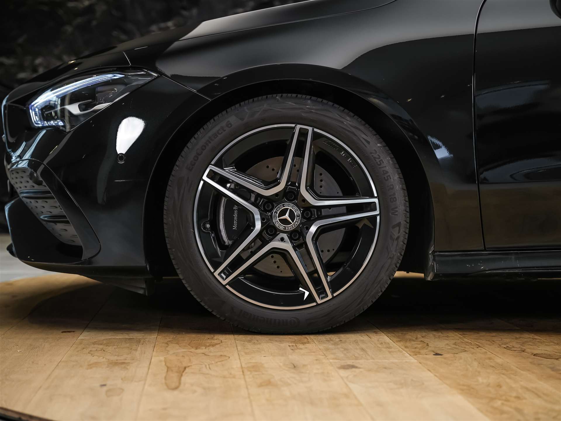 MERCEDES-BENZ CLA 200 AMG Line 7G-DCT *Werksgarantie*Lenkradheizung*Ambientebeleuchtung*-image-15