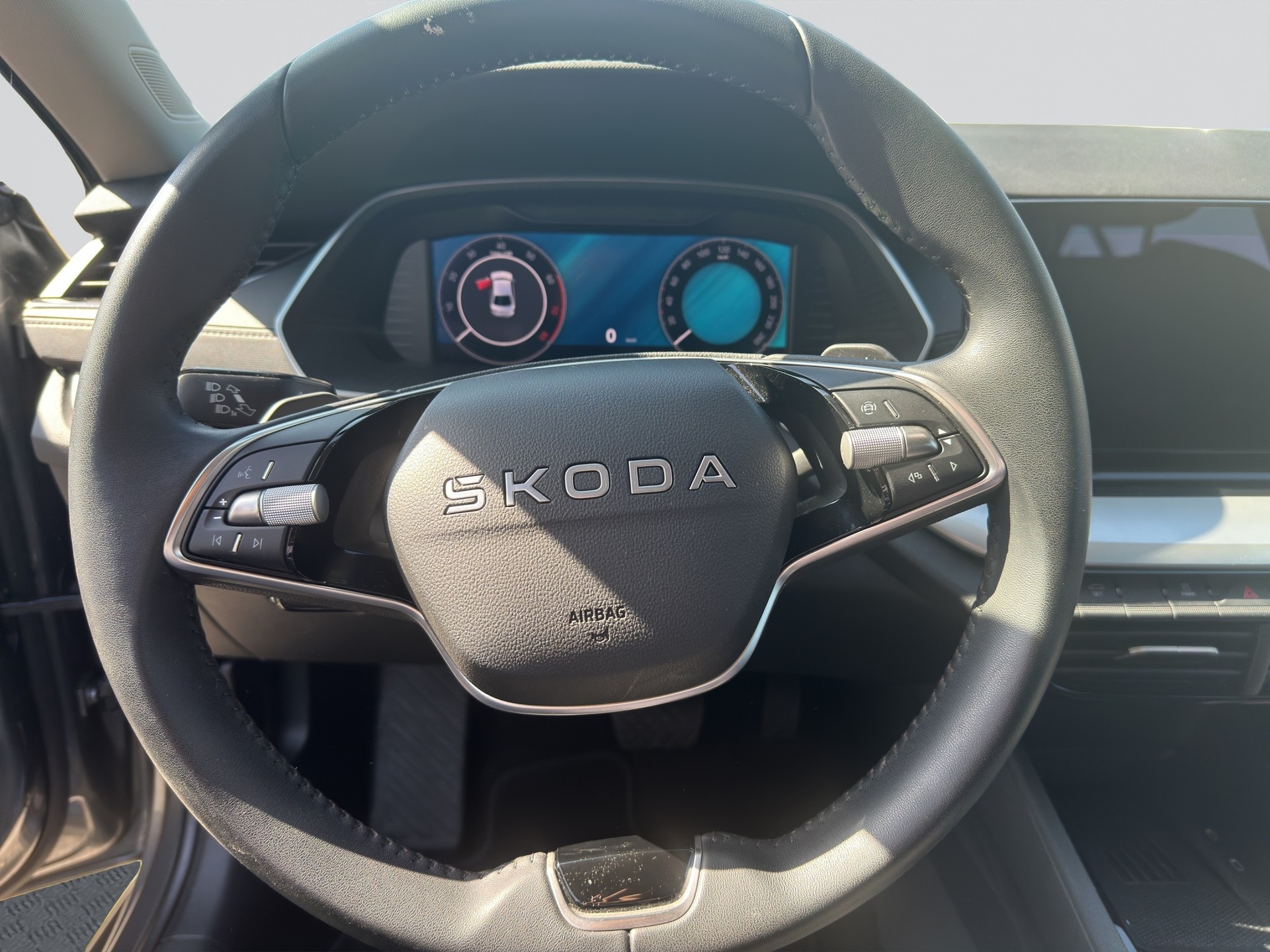 SKODA Octavia Lim. 1.5 TSI mHEV DSG-image-9