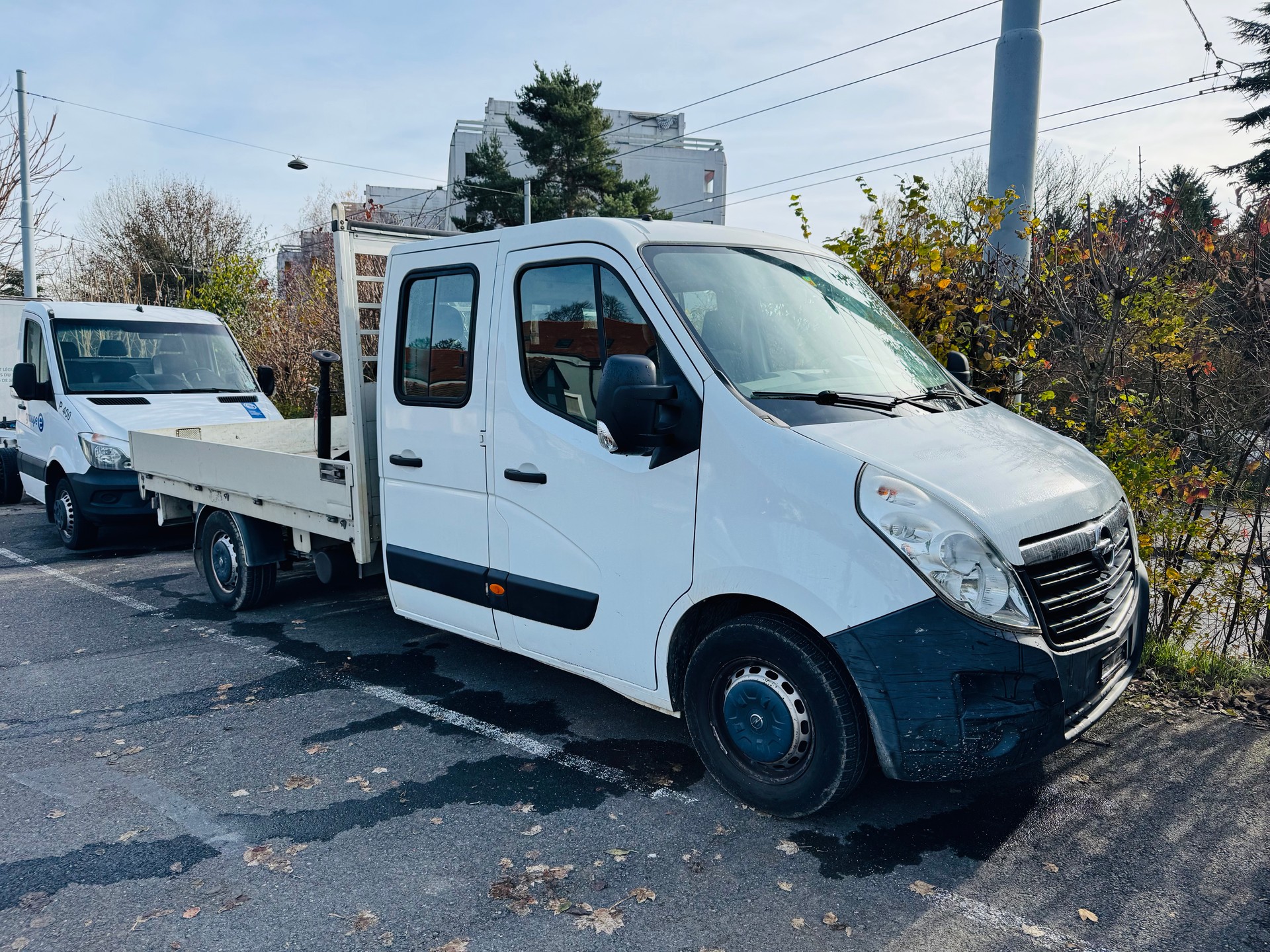 OPEL Double Cabine et Pont équipé d’une Grue.-image-1