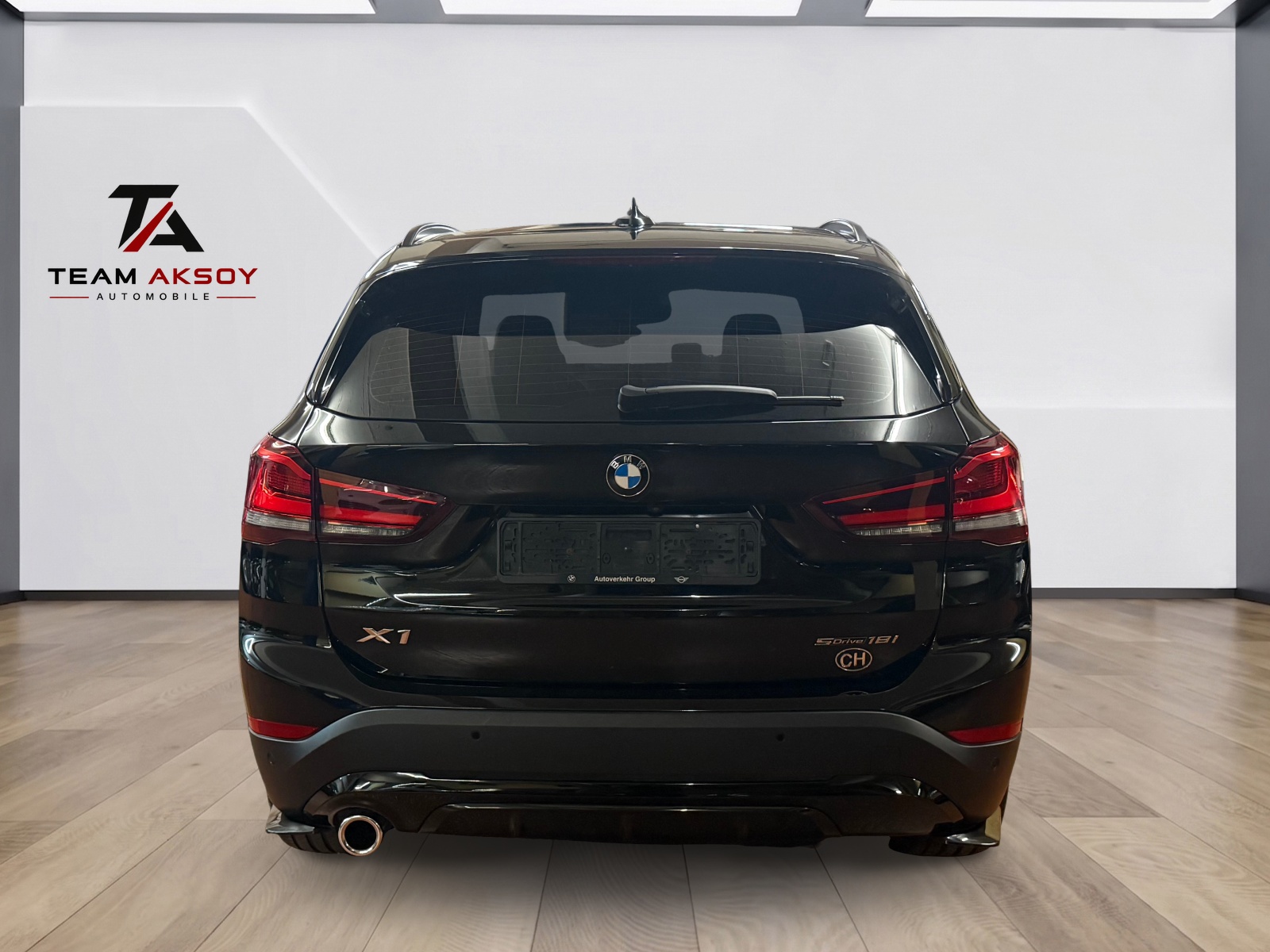 BMW X1 sDrive 18i M Sport Steptronic DSK-image-5