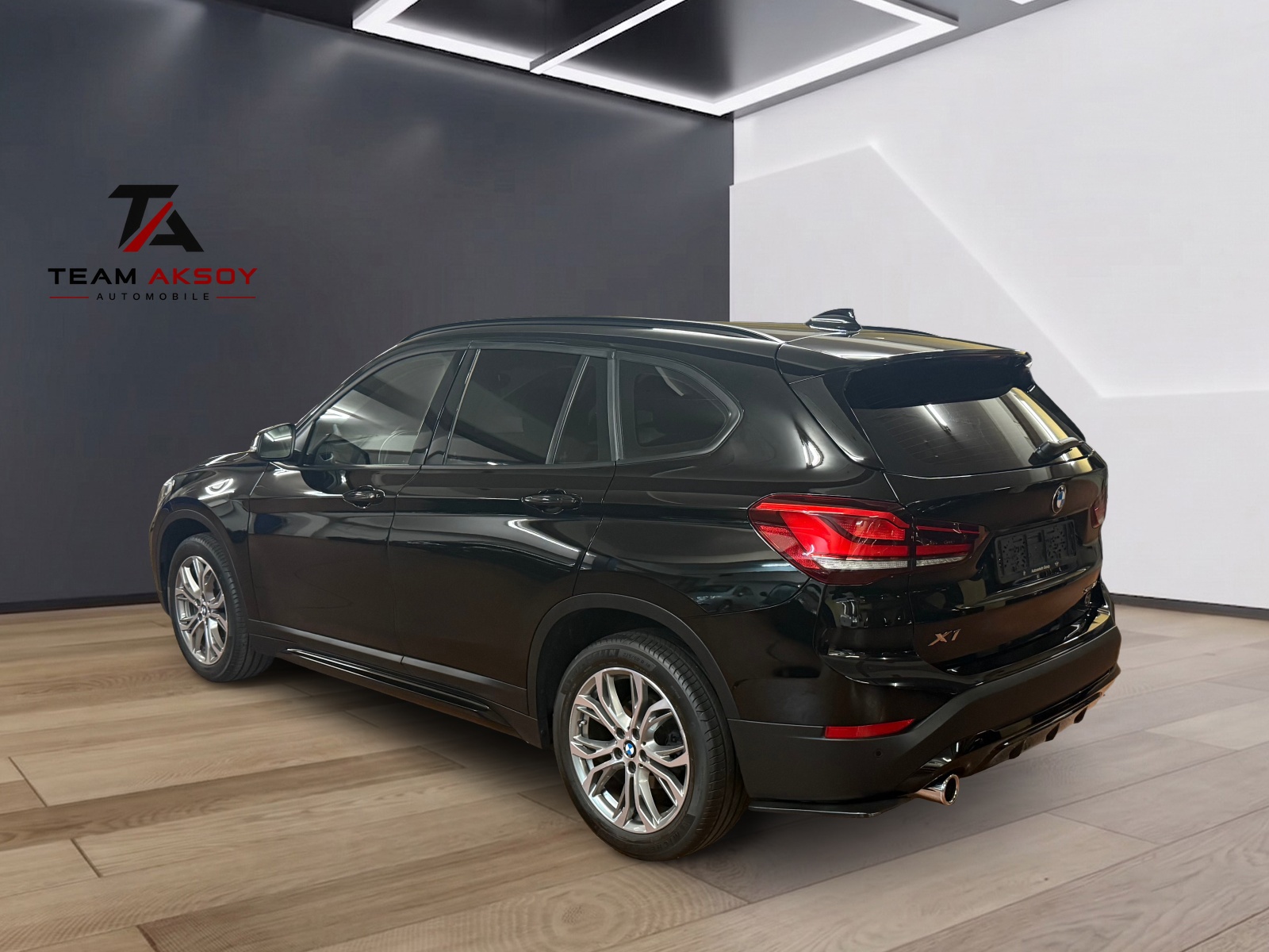 BMW X1 sDrive 18i M Sport Steptronic DSK-image-6