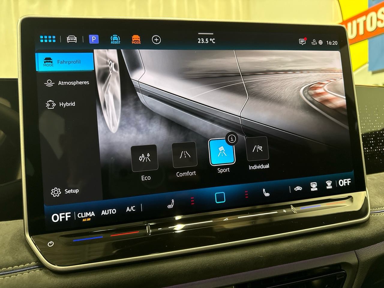 VW Tiguan 1.5 TSI PHEV R-Line Black Style-image-9