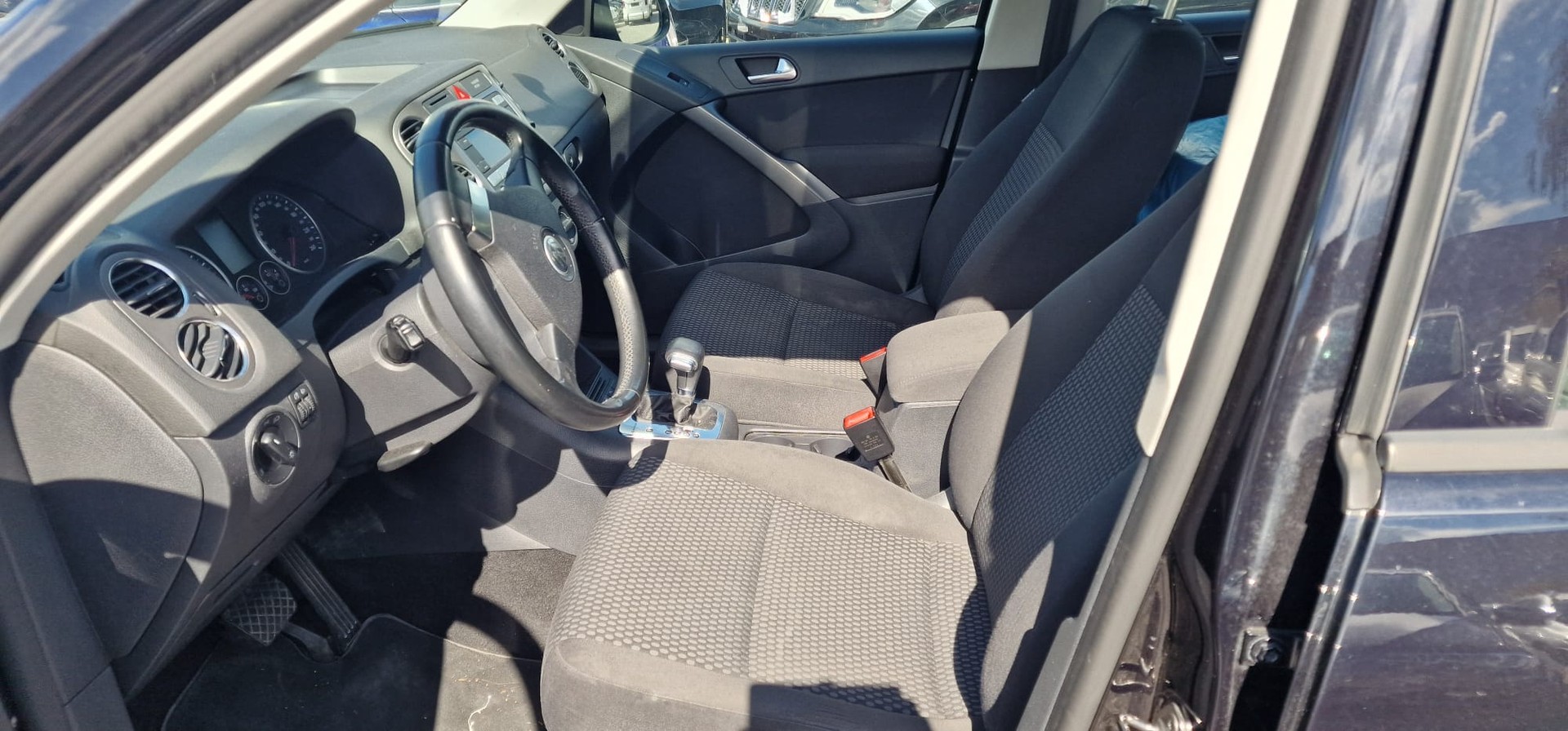 VW Tiguan 2.0 TSI Trend&Fun Tiptronic-image-5