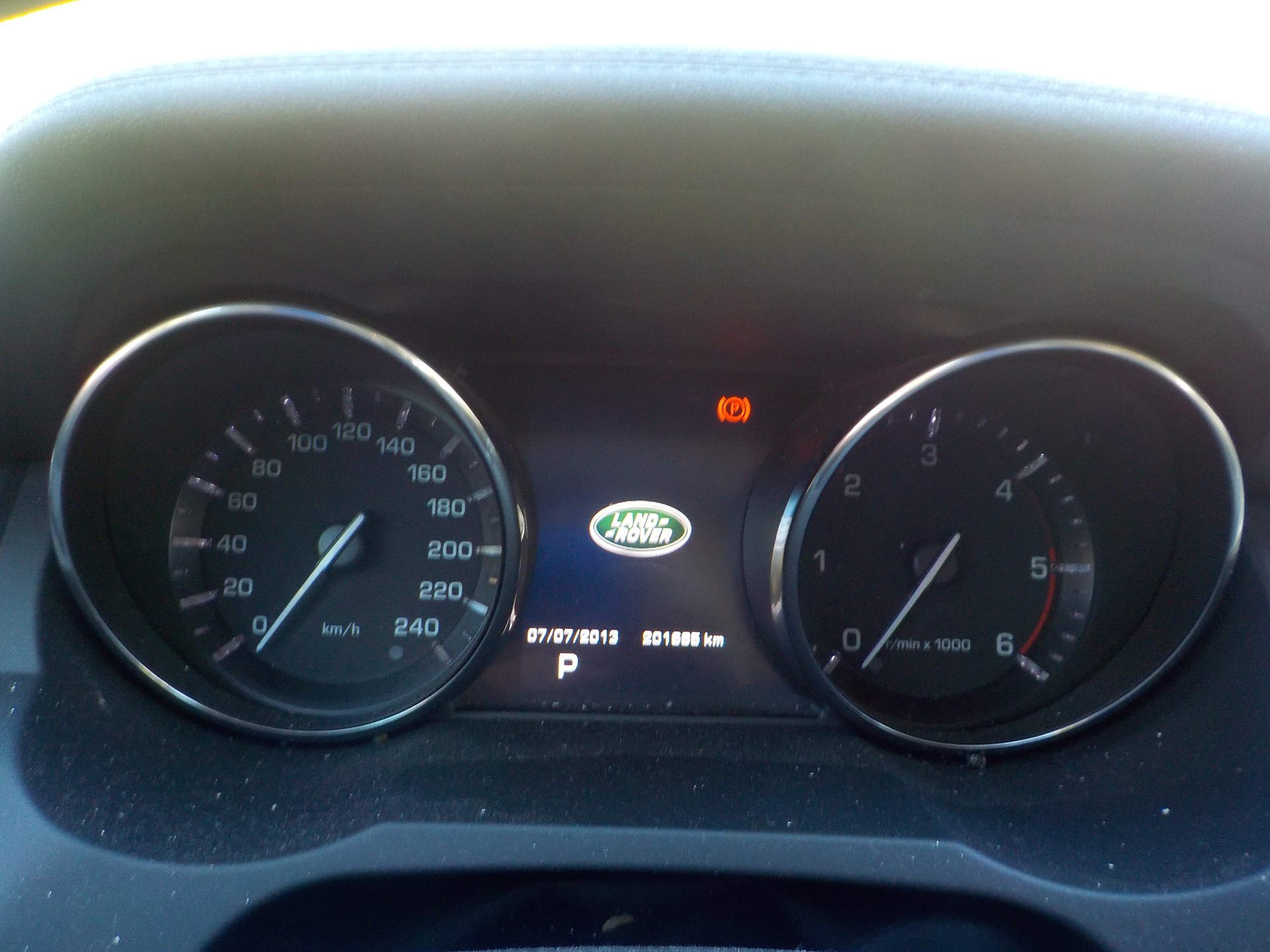 LAND ROVER Range Rover Evoque 2.2 SD4 Dynamic AT9-image-9