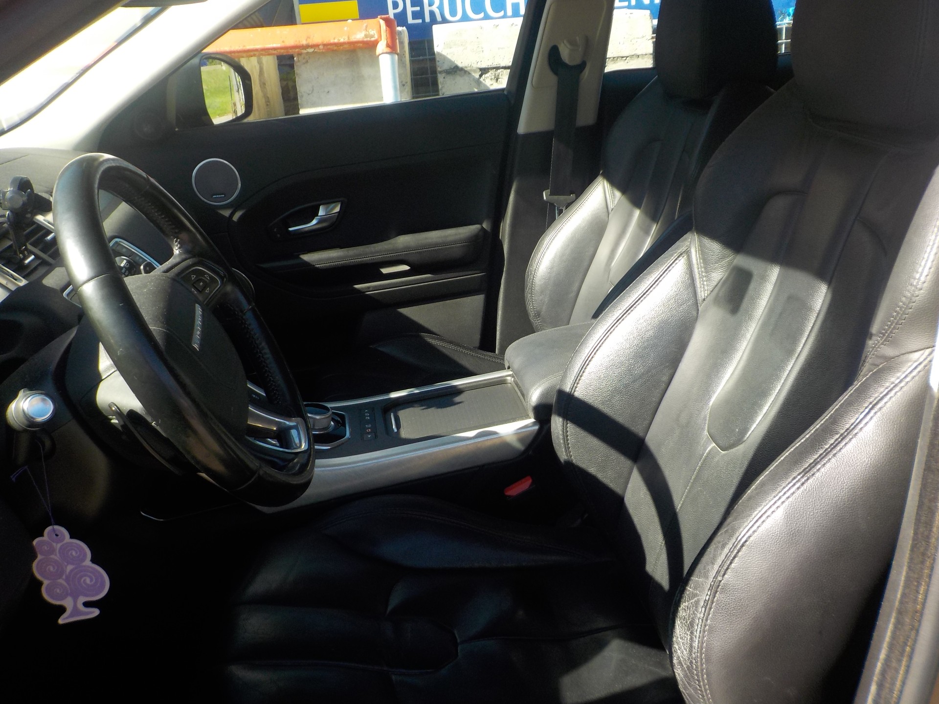 LAND ROVER Range Rover Evoque 2.2 SD4 Dynamic AT9-image-6
