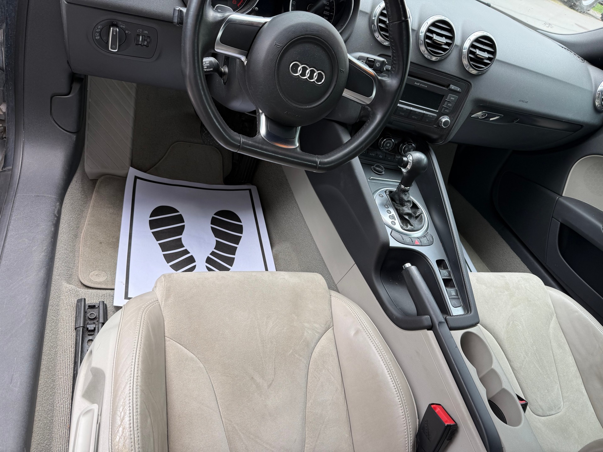 AUDI TT Roadster 2.0 TFSI-image-6