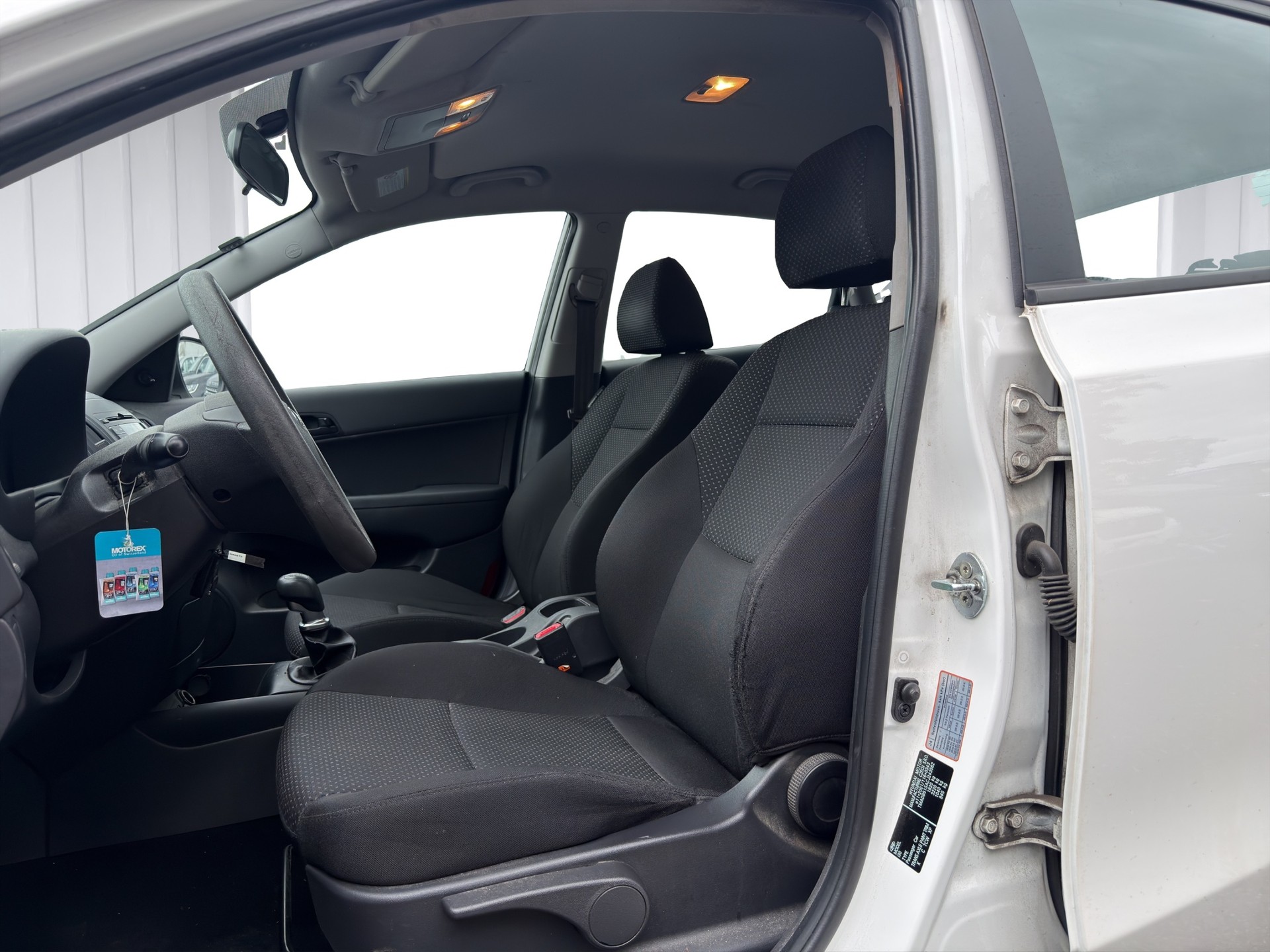 HYUNDAI i30 1.6 CRDi Style-image-7