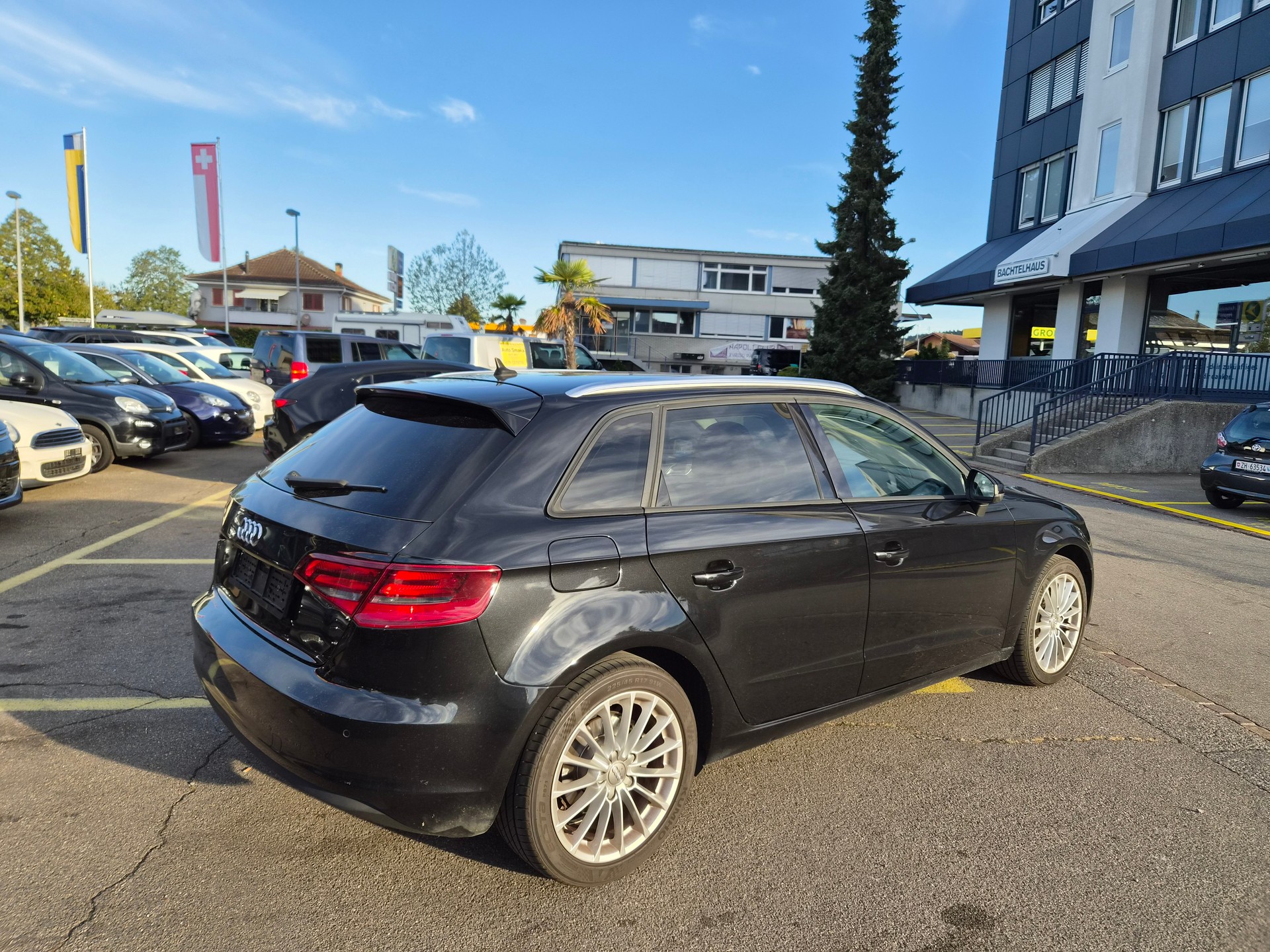 AUDI A3 Sportback 1.4 TFSI Ambition-image-1