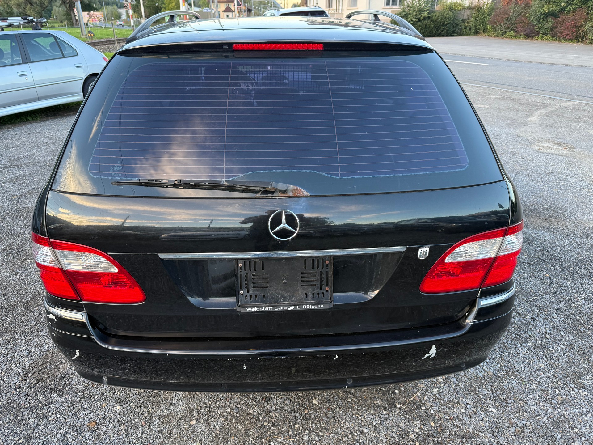 MERCEDES-BENZ E 500 Avantgarde 4Matic Automatic-image-3