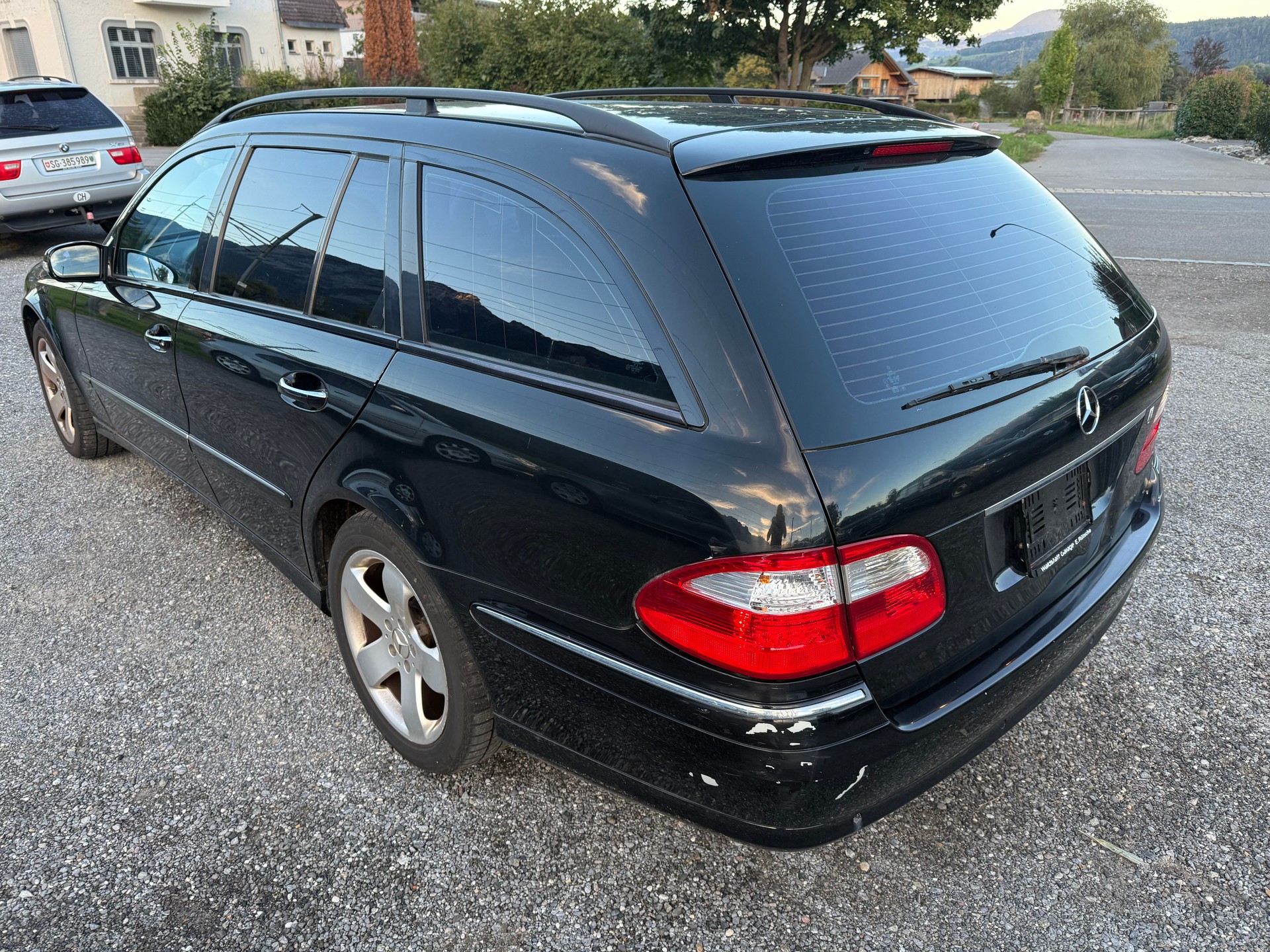 MERCEDES-BENZ E 500 Avantgarde 4Matic Automatic-image-2