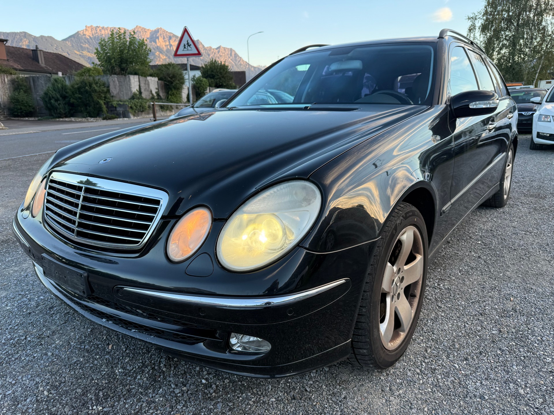 MERCEDES-BENZ E 500 Avantgarde 4Matic Automatic-image-0