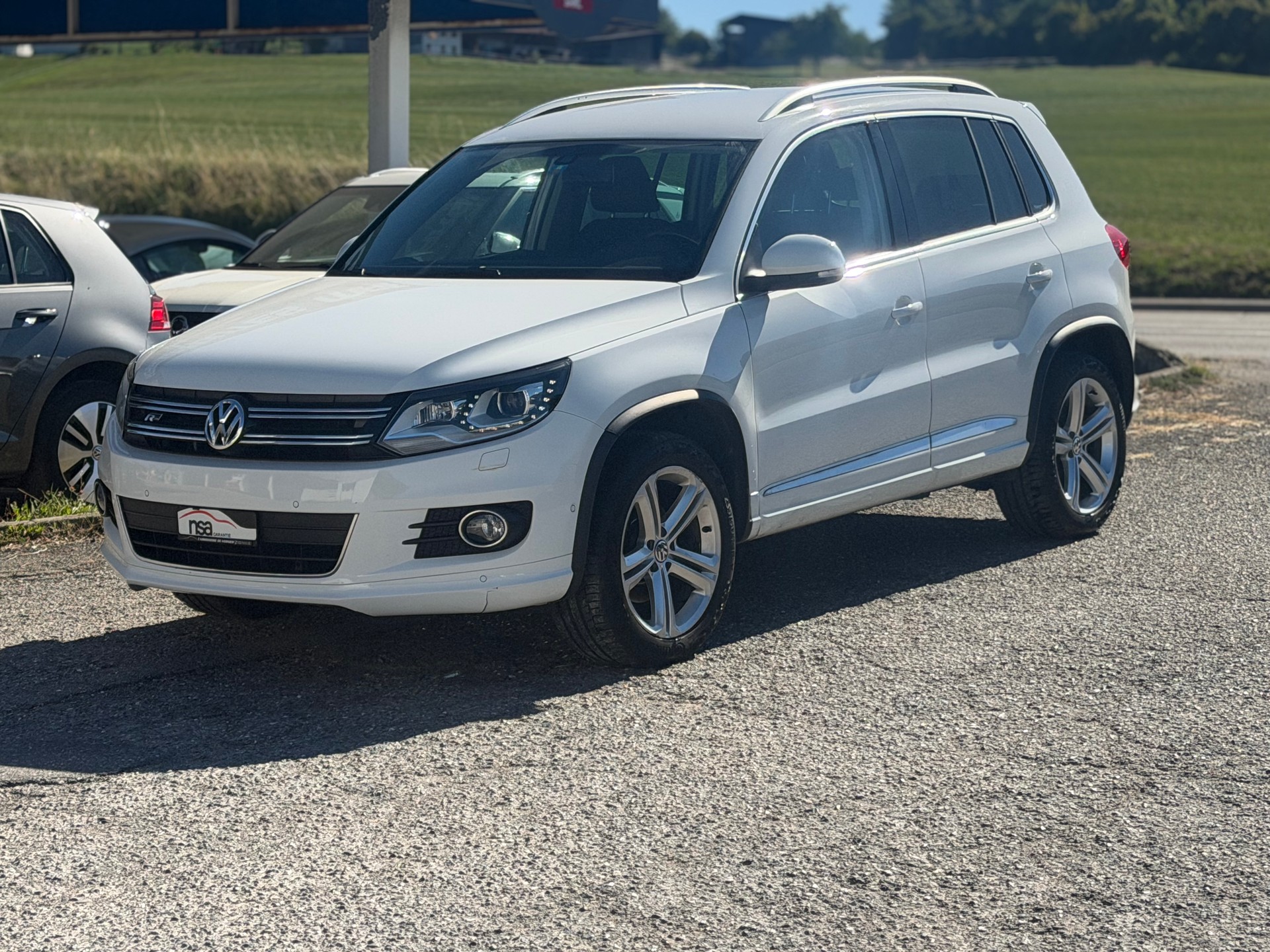 VW Tiguan 1.4 TSI Cup R-Line 4Motion-image-2