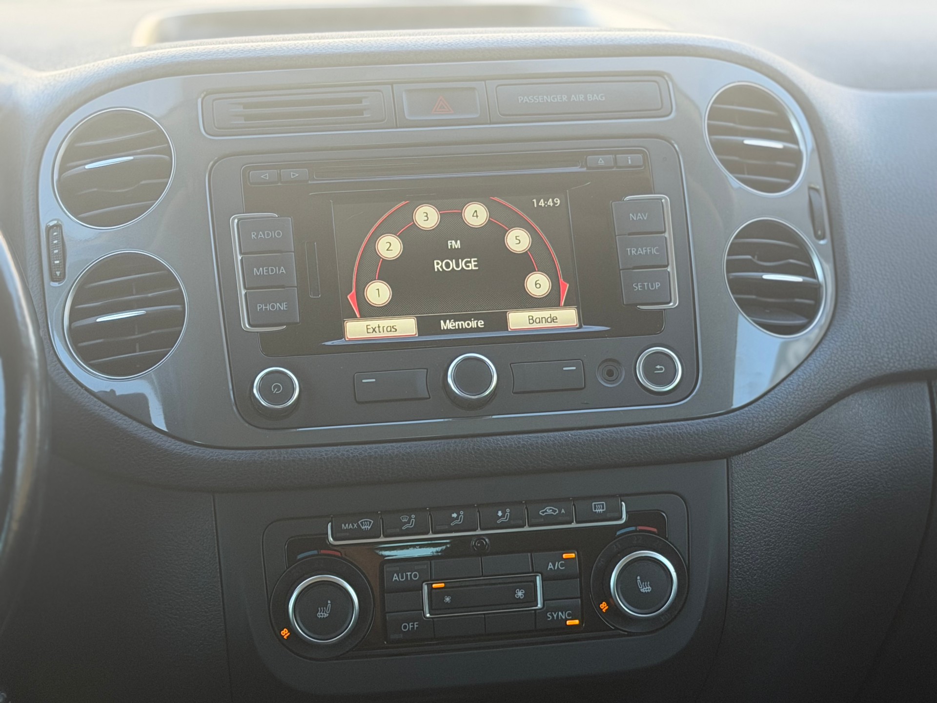 VW Tiguan 1.4 TSI Cup R-Line 4Motion-image-9