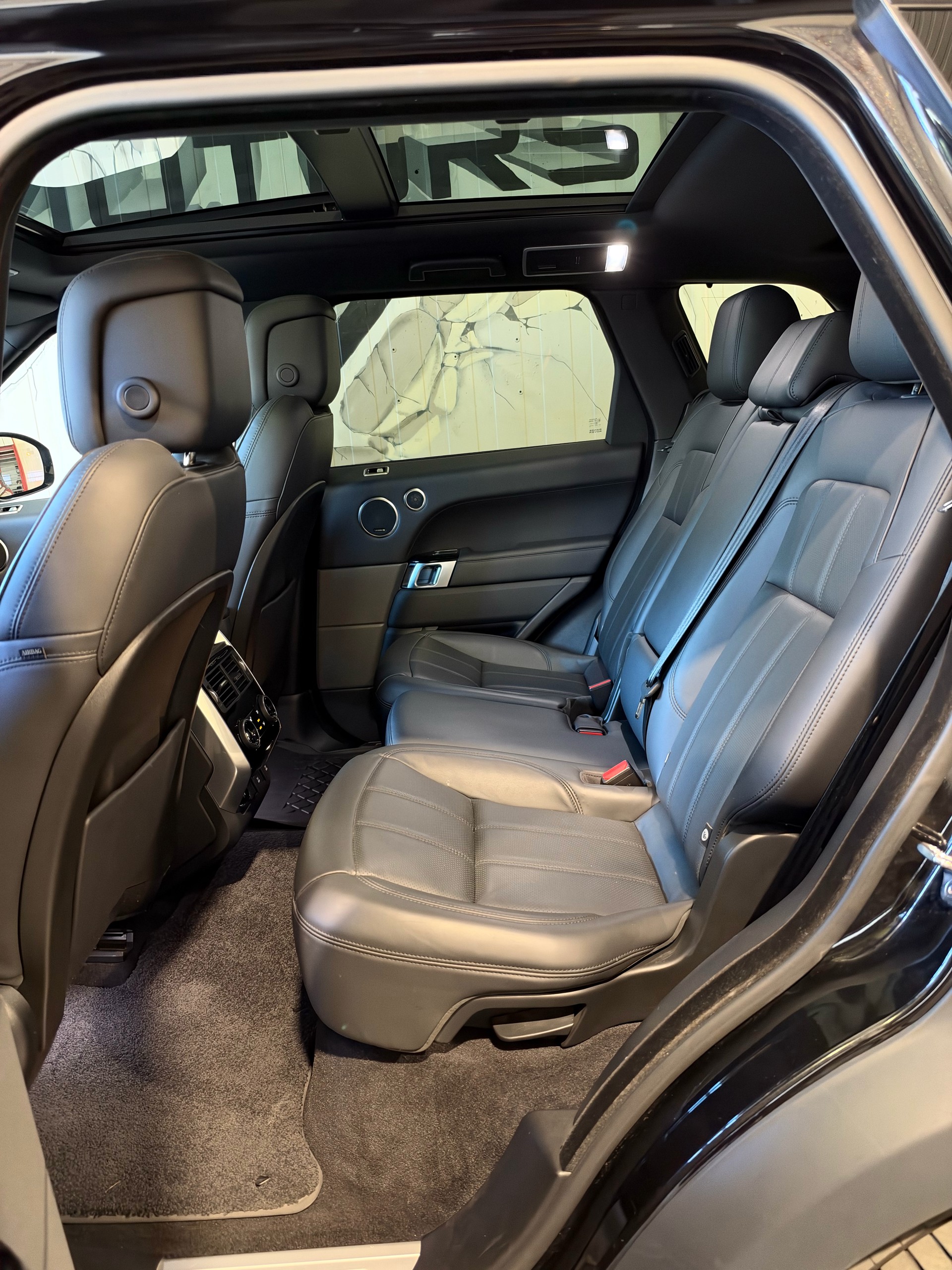LAND ROVER Range Rover Sport P400 3.0 I6 MHEV HSE Dynamic Automatic-image-15