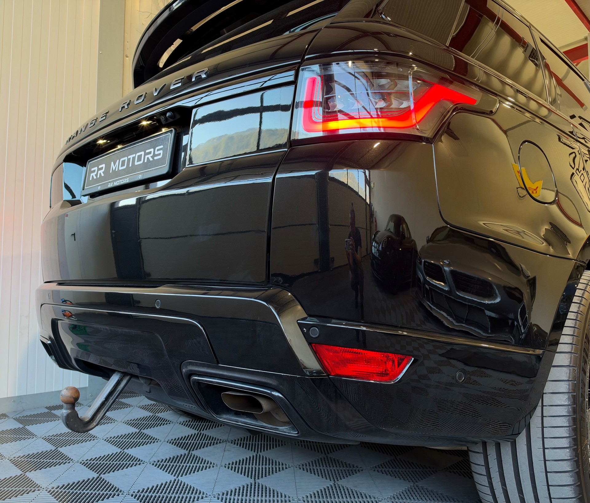 LAND ROVER Range Rover Sport P400 3.0 I6 MHEV HSE Dynamic Automatic-image-4