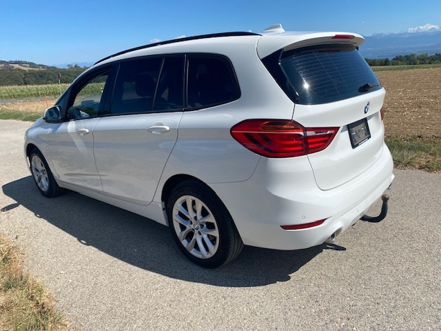 BMW 218d xDrive Gran Tourer Steptronic-image-2