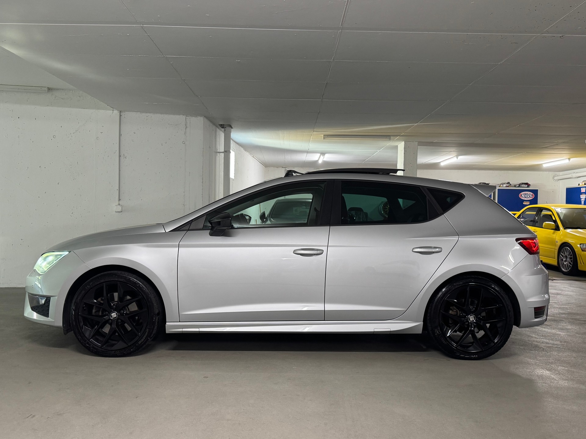 SEAT Leon 2.0 TDI Swiss FR-Evolution, 1-Hand-image-3