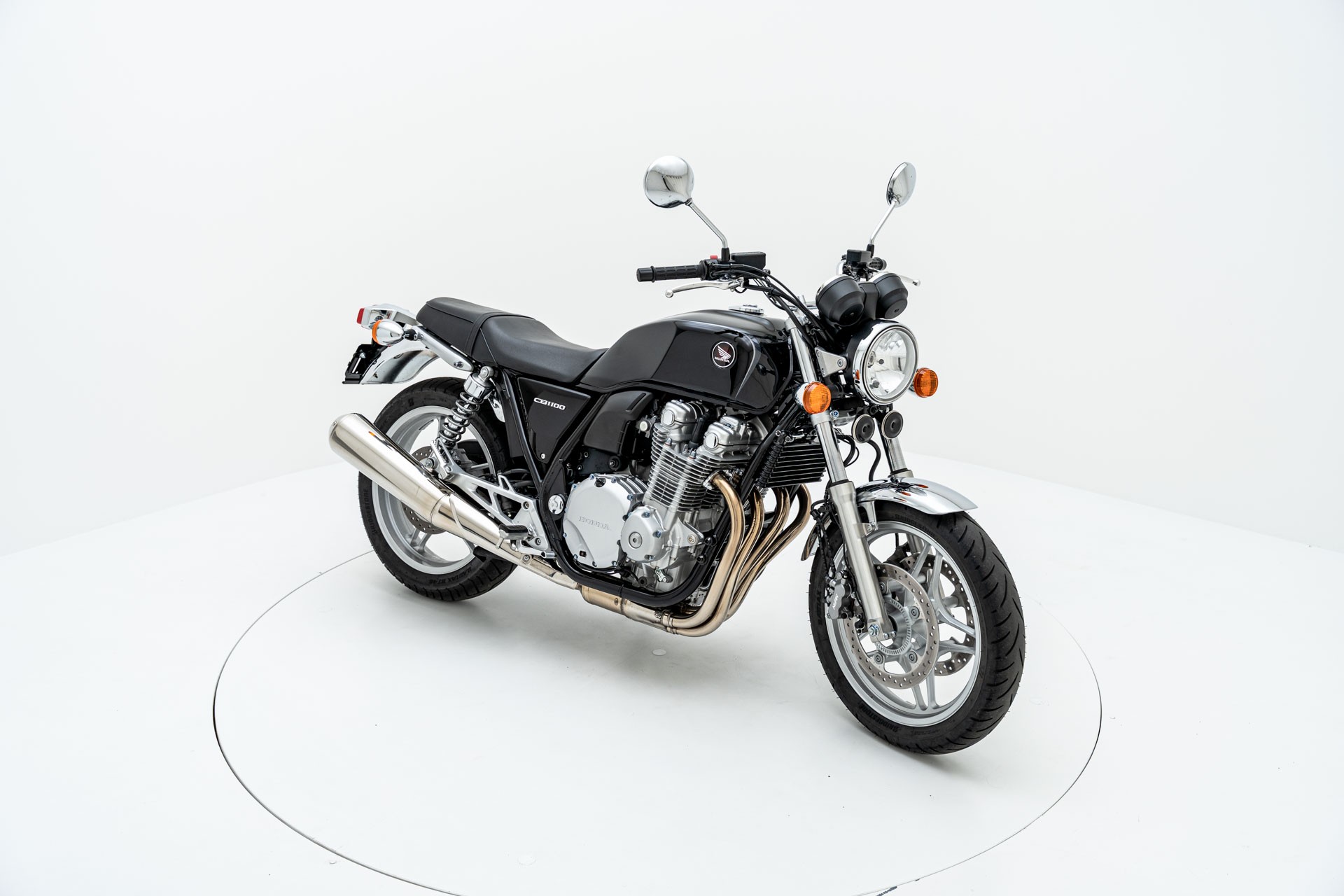 HONDA CB 1100 A ABS-showroom-element-1