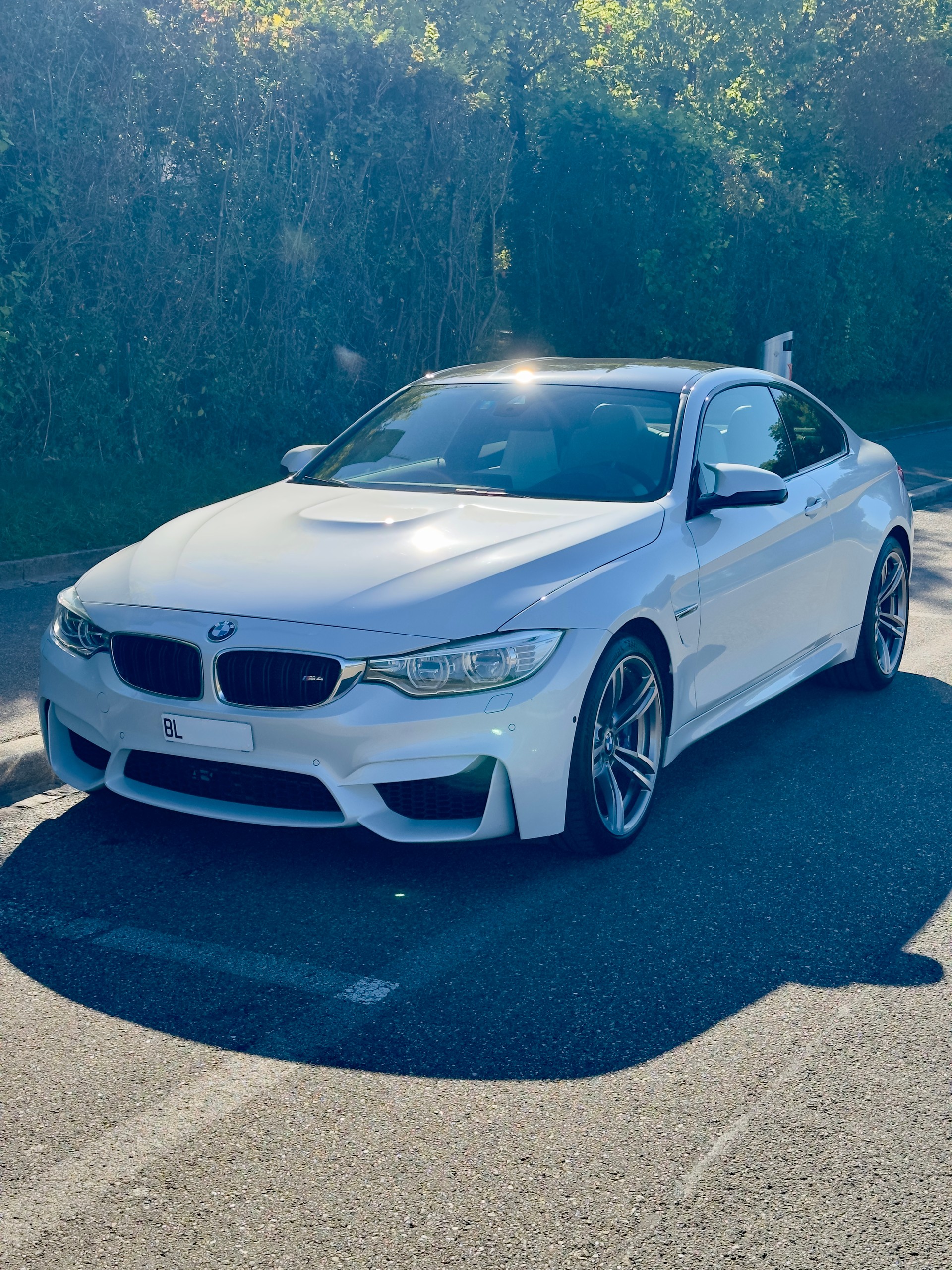 BMW M4 DKG Individuall-image-3