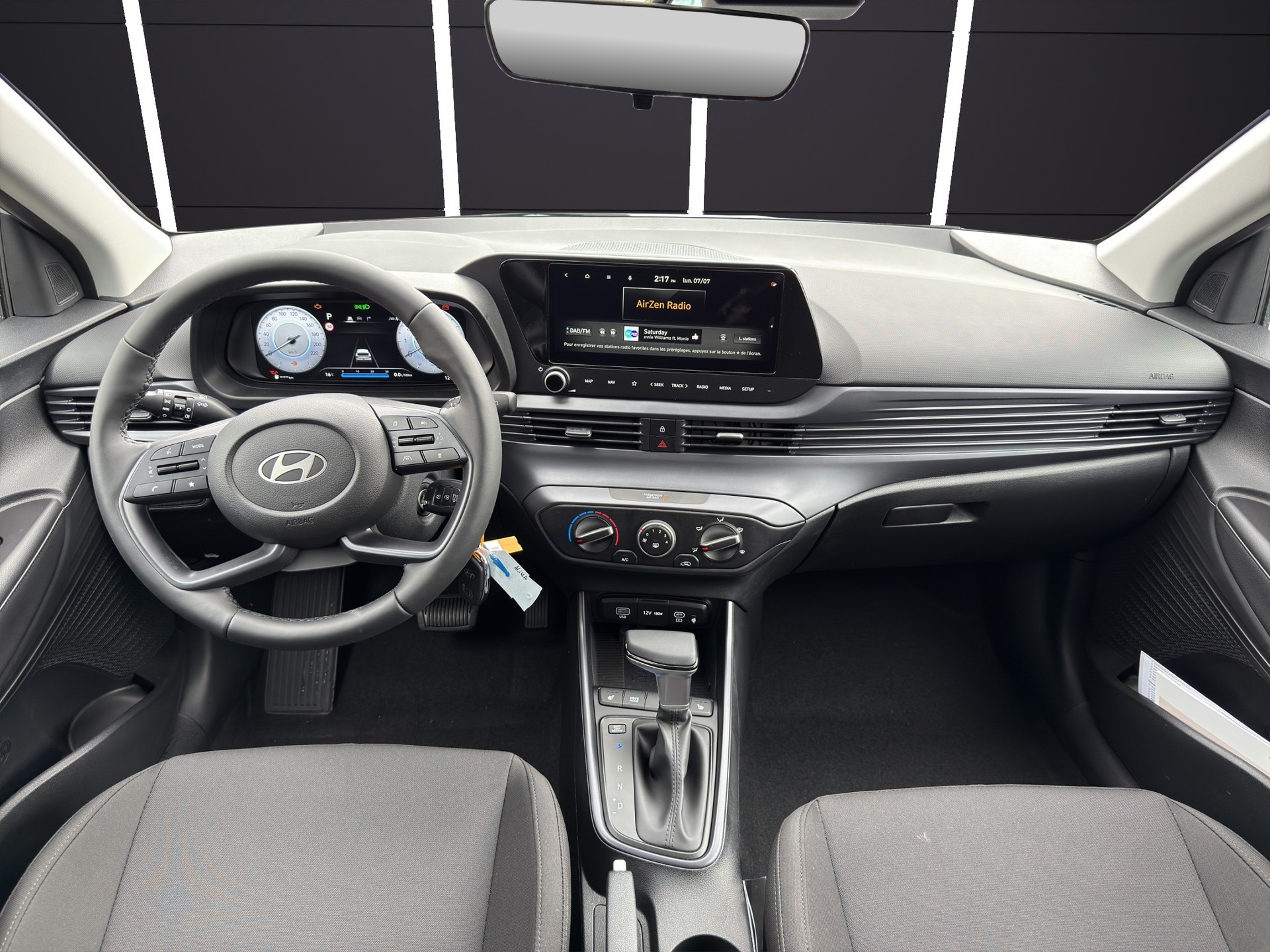 HYUNDAI i20 1.0 T-GDi Amplia GO! DCT-image-8
