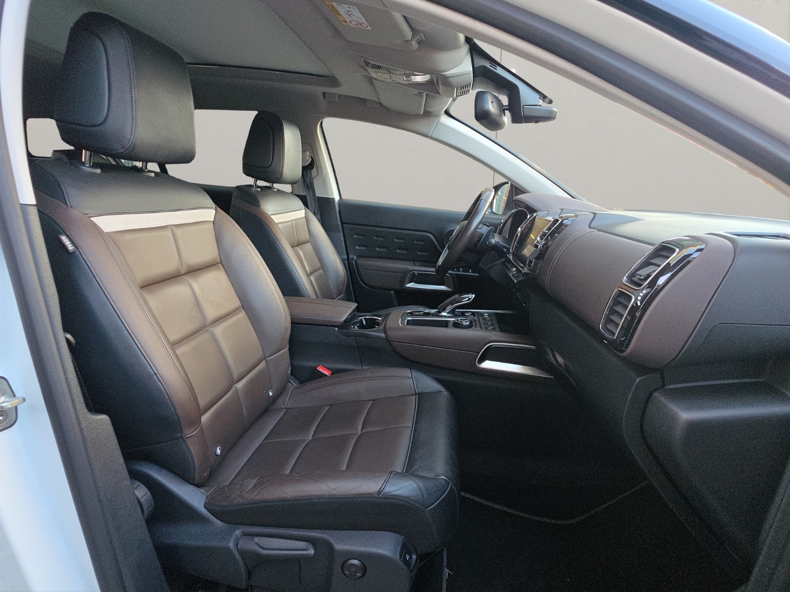 CITROEN C5 Aircross 1.6i PureTech Shine EAT8-image-4