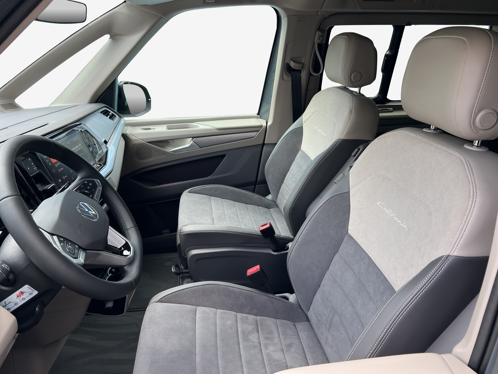 VW Cali Ocean LT eHyb 4Motion DSG-image-7