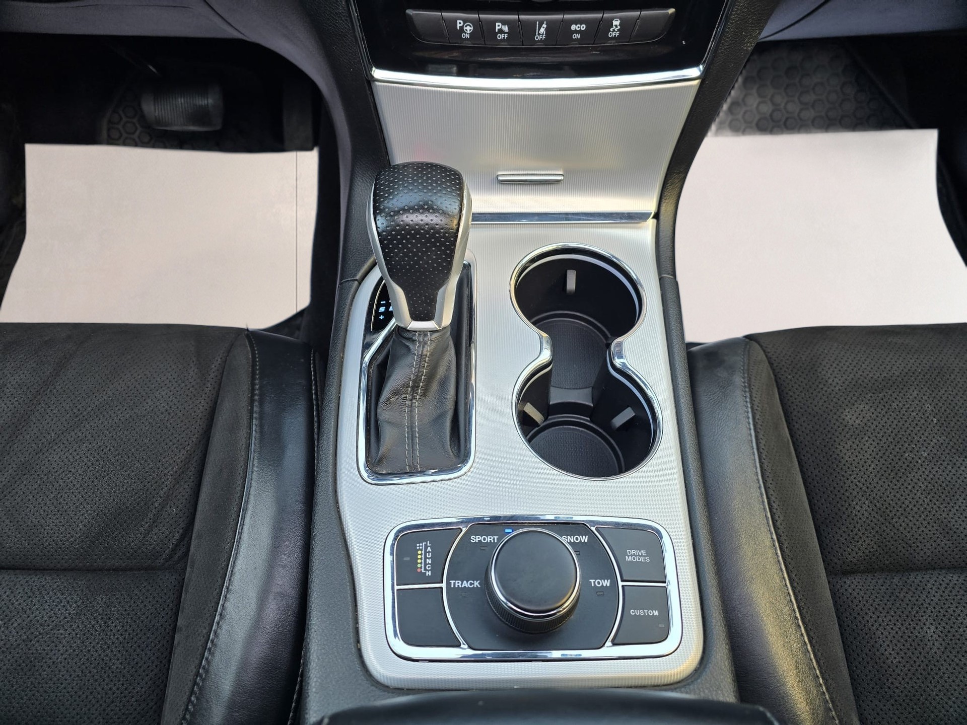 JEEP Grand Cherokee 6.4 V8 HEMI SRT8 Automatic-image-12