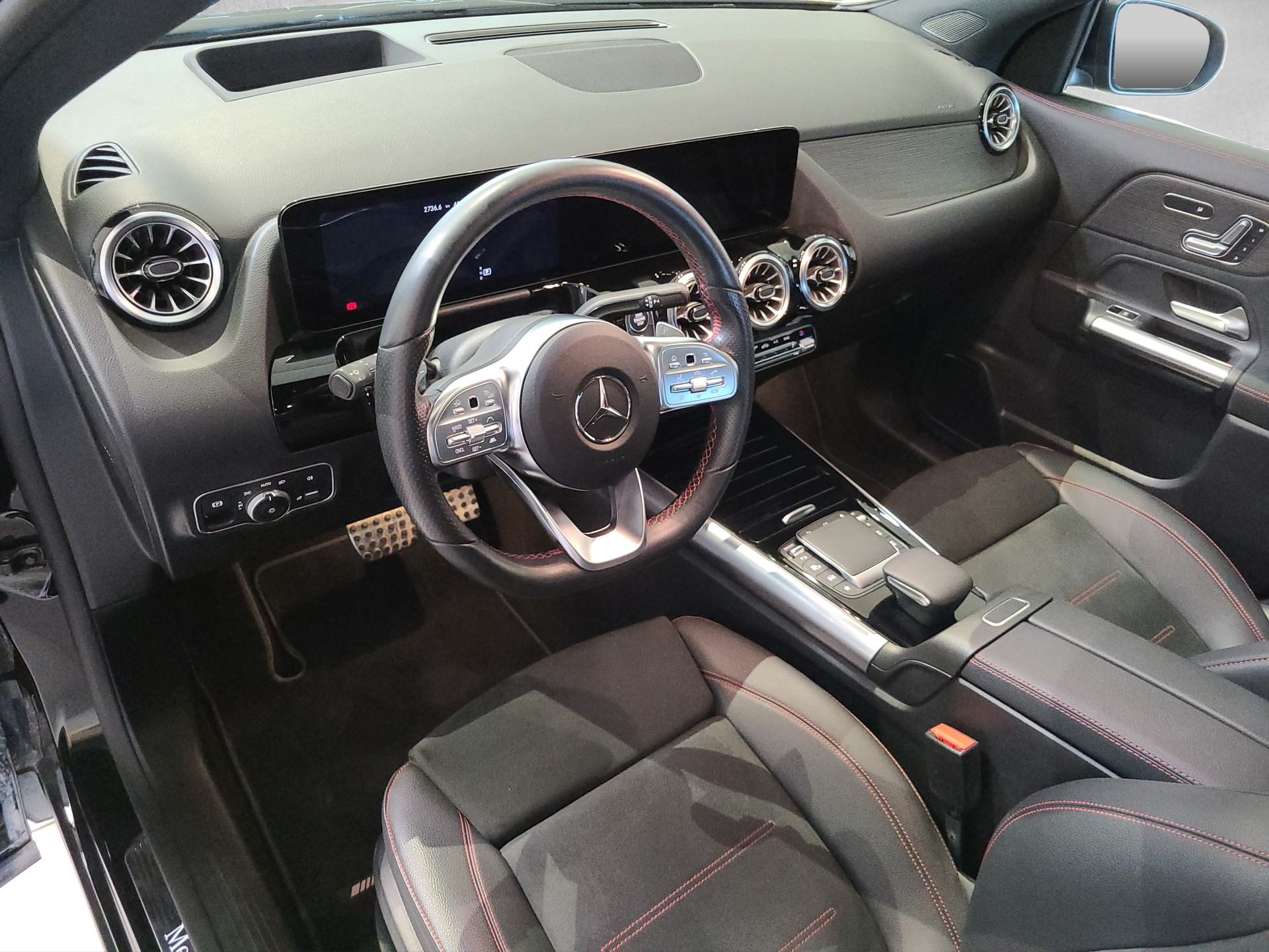 MERCEDES-BENZ GLA 250 4M AMG H247-image-8