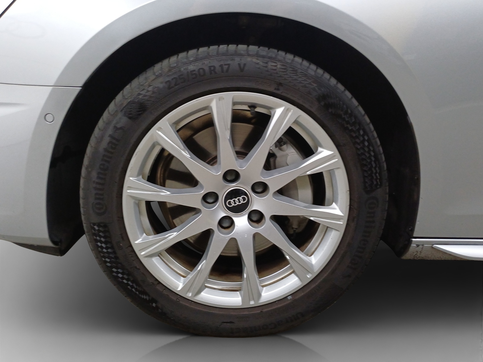 AUDI A4 Avant 40 TDI advanced quattro S-tronic-image-15