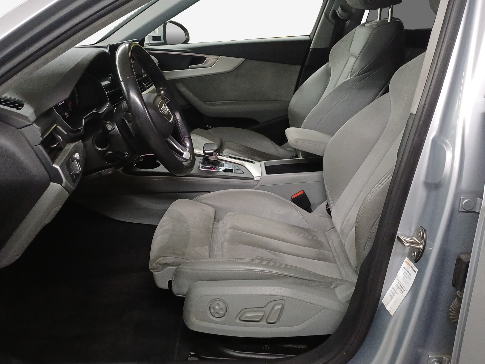 AUDI A4 Avant 40 TDI advanced quattro S-tronic-image-7