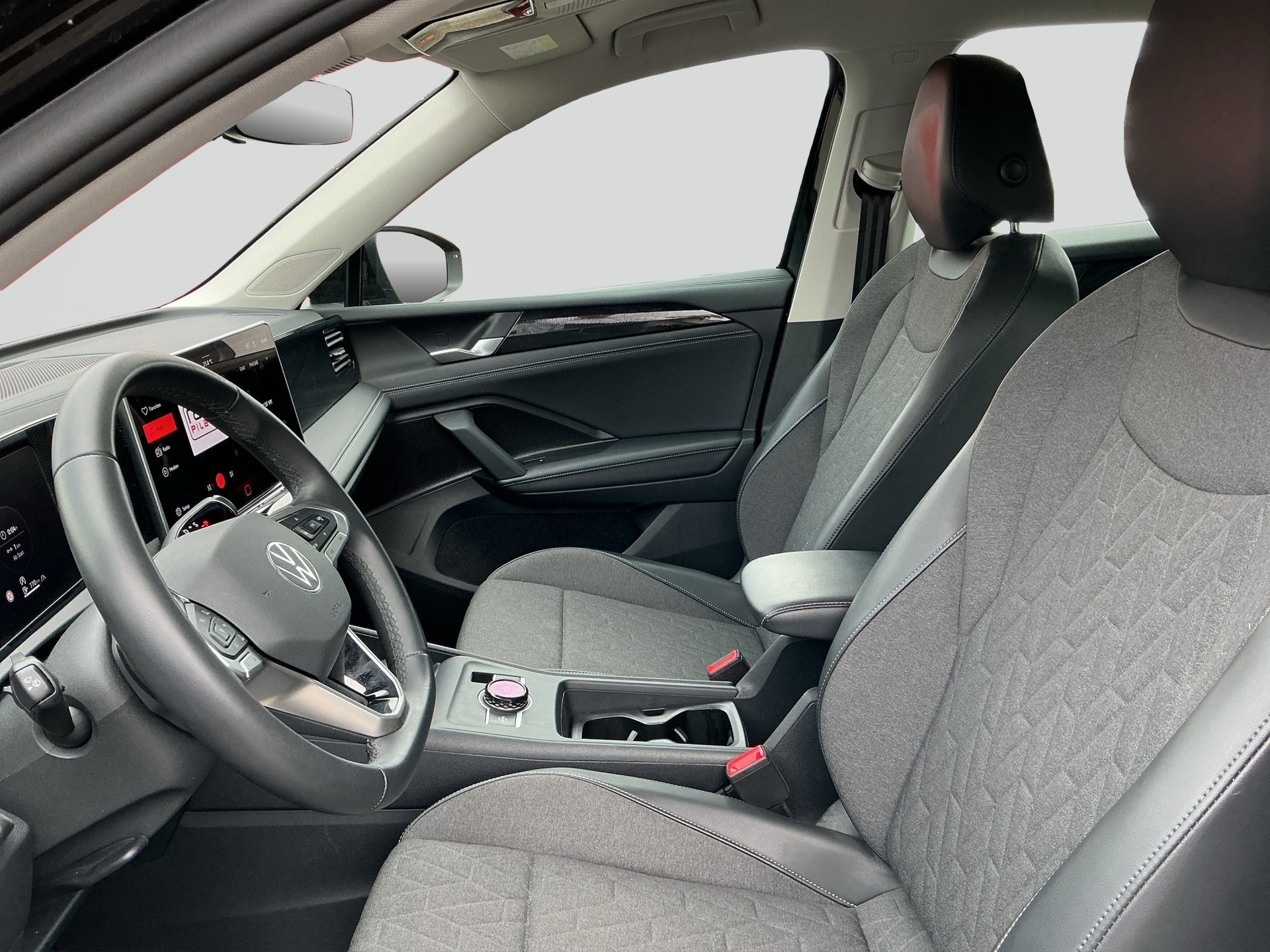 VW Tiguan 2.0 TDI Life DSG-image-5