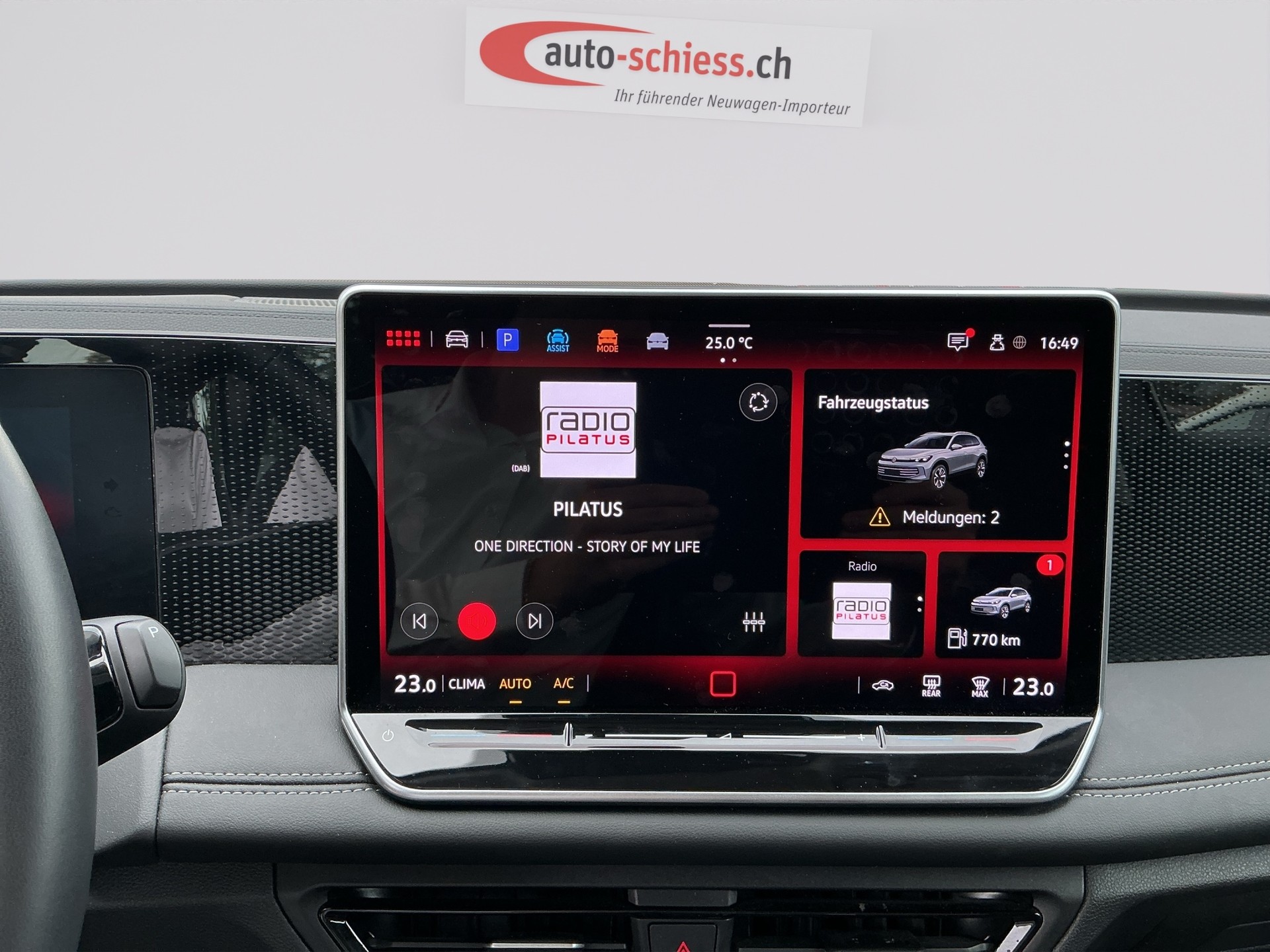 VW Tiguan 2.0 TDI Life DSG-image-9