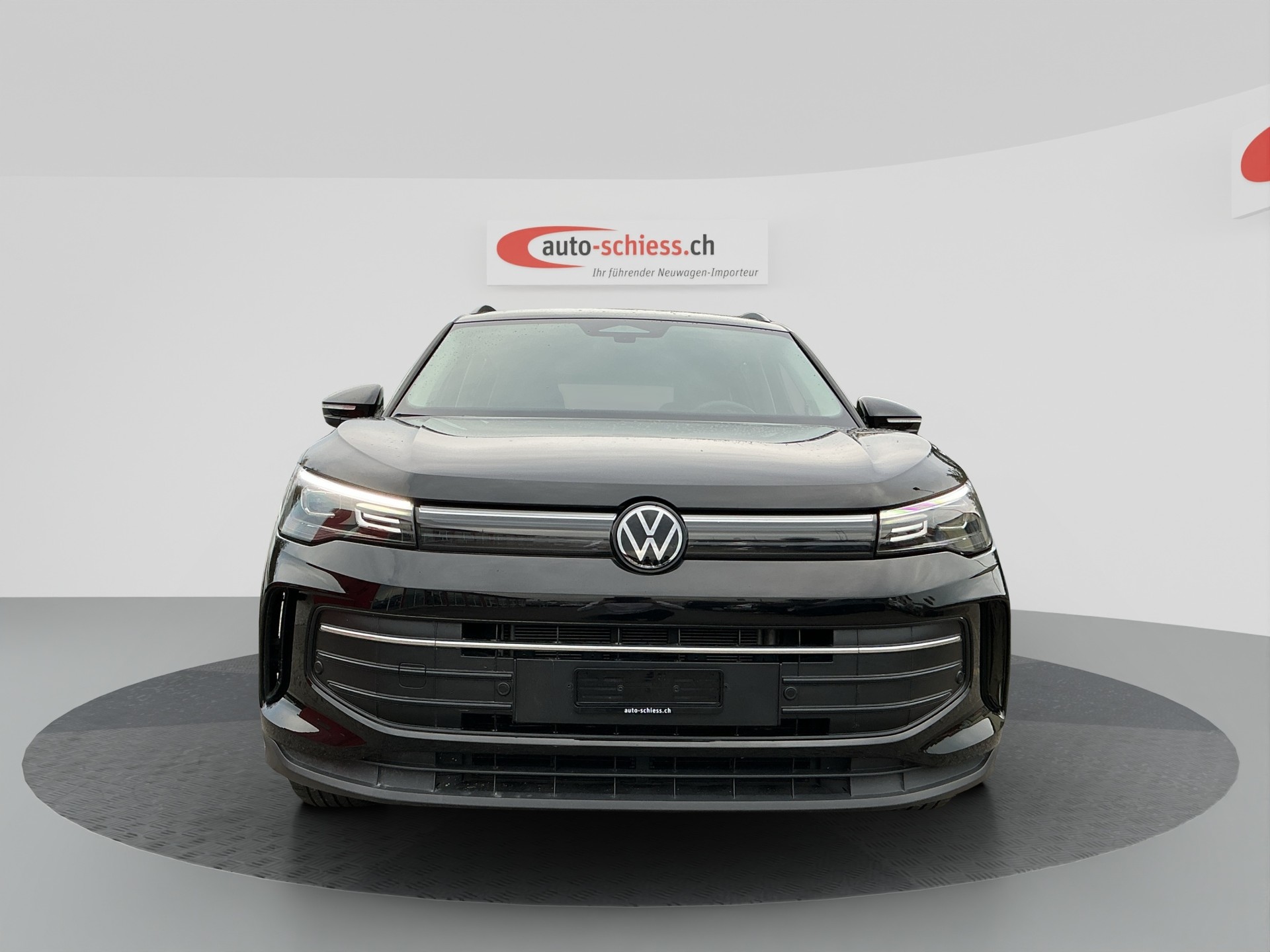 VW Tiguan 2.0 TDI Life DSG-image-1