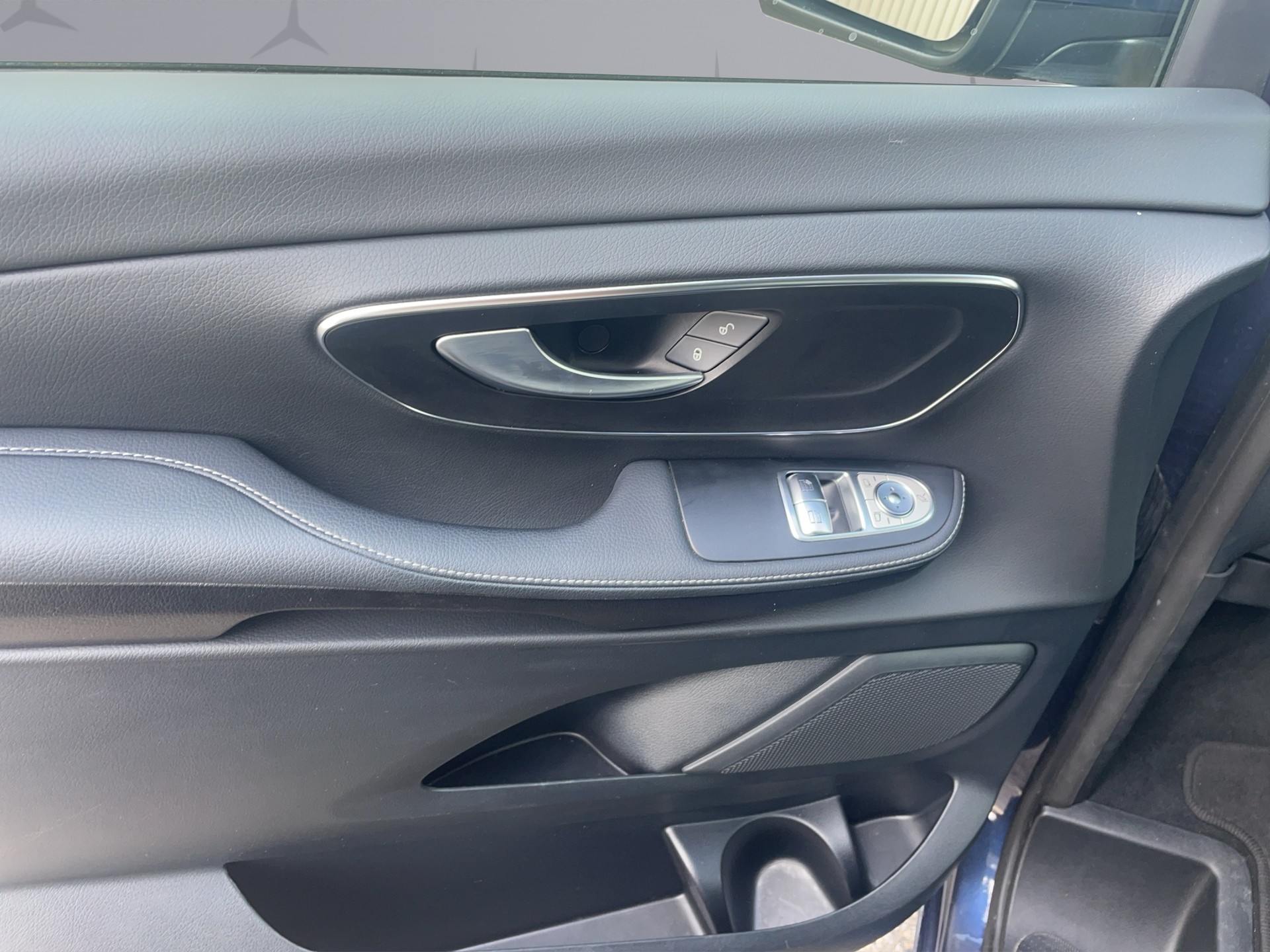MERCEDES-BENZ V 250 d L 4Matic Avantgarde - Facelift-image-12